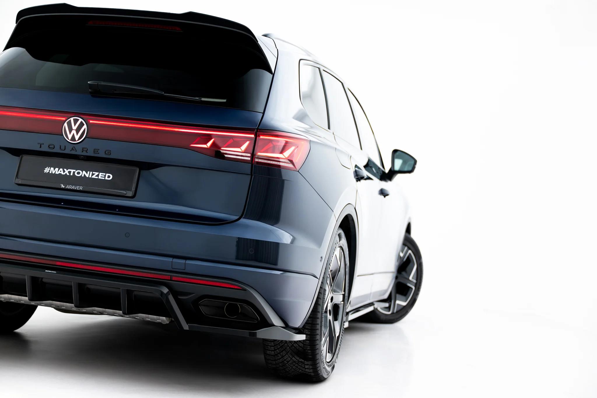 Street+ Mittlerer Diffusor RACE passend für VW Touareg Elegance Mk3 Facelift schwarz Hochglanz