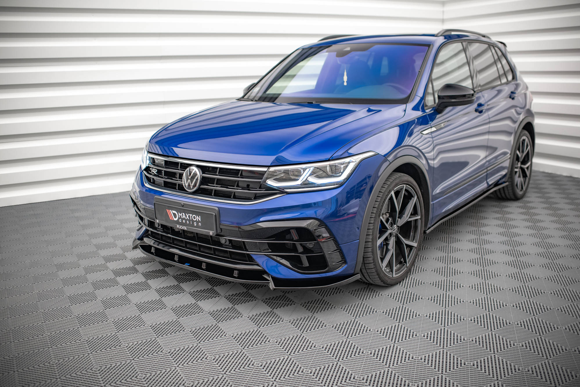 Street+ Spoilerlippe Front Ansatz V.2 passend für VW Tiguan R / R-Line Mk2 FL schwarz Hochglanz