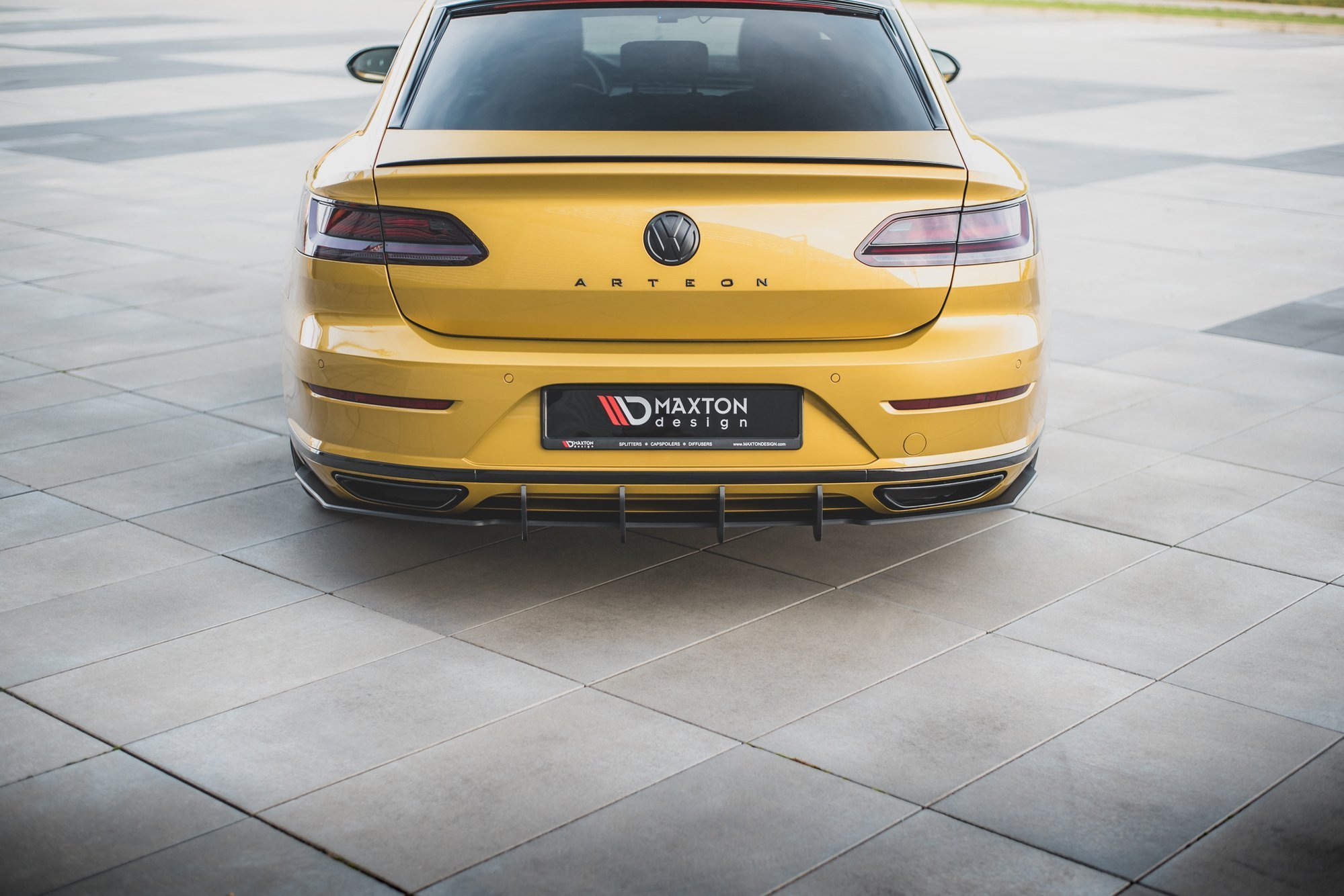Street Pro Heck Ansatz Diffusor passend für VW Arteon R-Line schwarz-rot