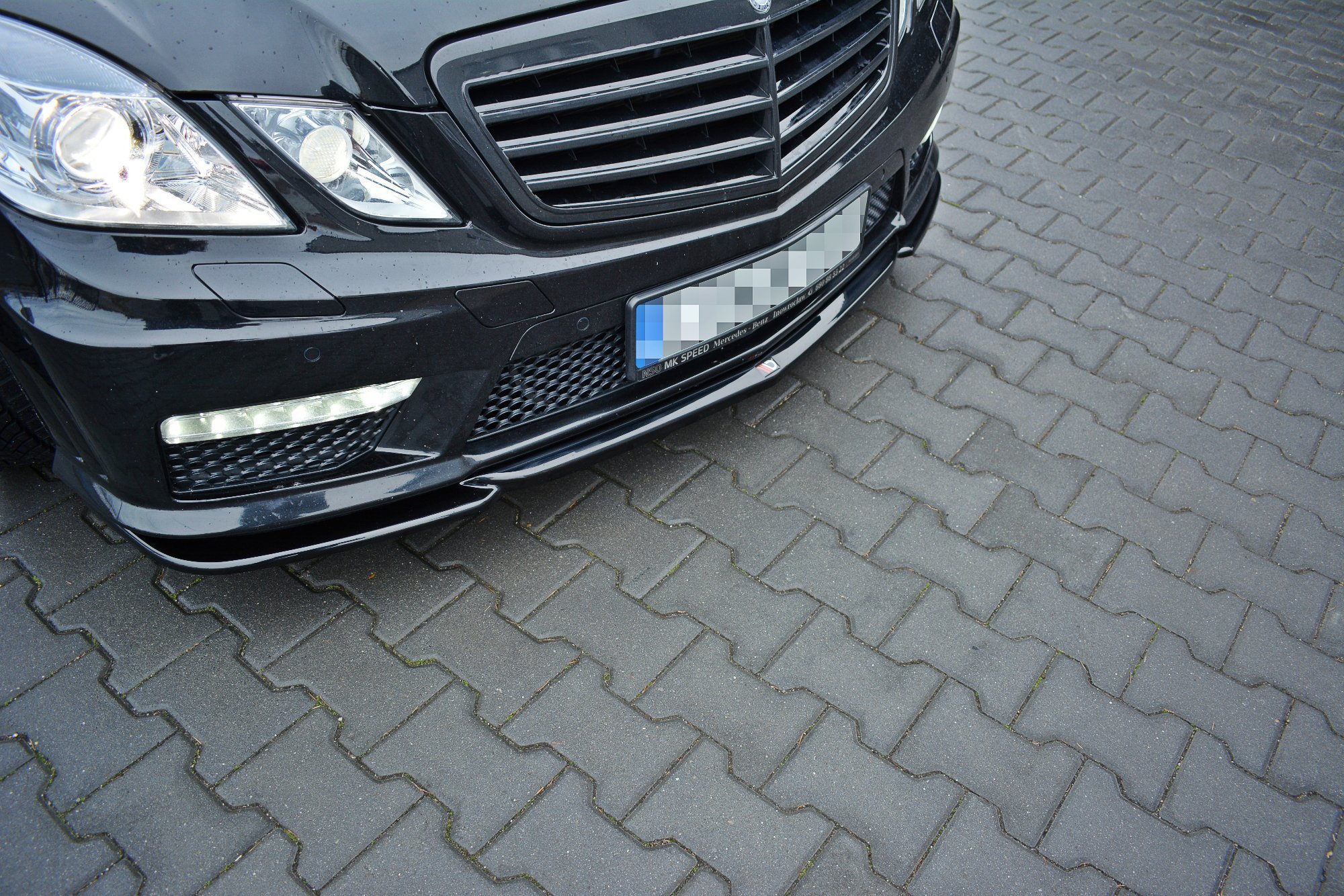 Front Ansatz V.1 für Mercedes E63 AMG W212 schwarz Hochglanz