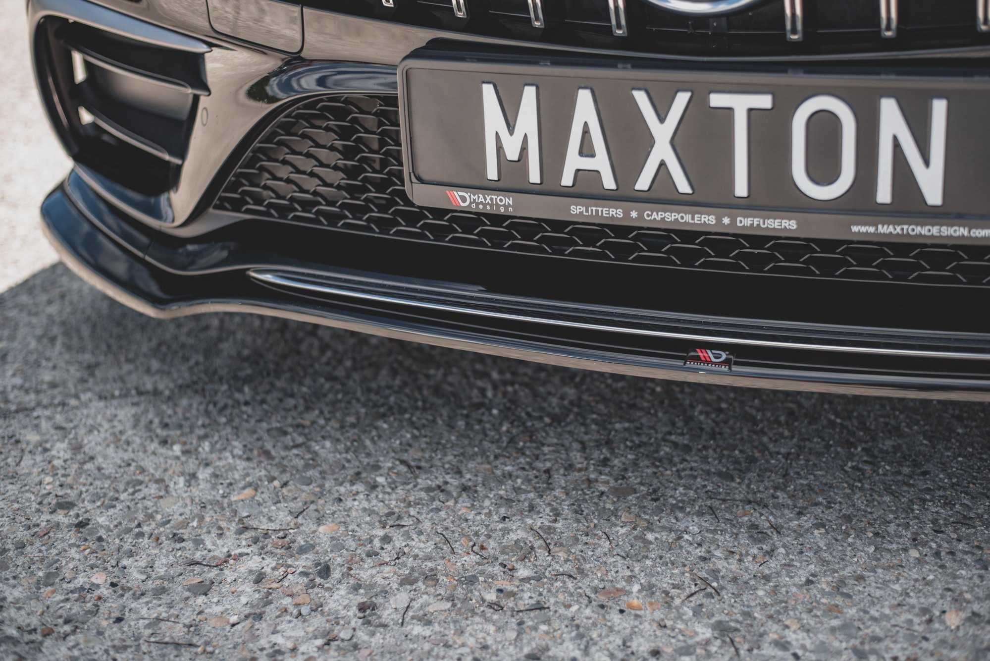 Front Ansatz V.3 für Mercedes-AMG CLS 53 C257 schwarz Hochglanz