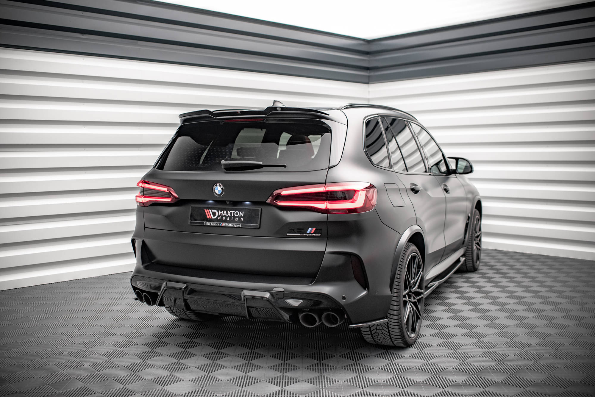 Street+ Heck Ansatz Flaps passend für BMW X5M F95 / F95 FL schwarz Hochglanz