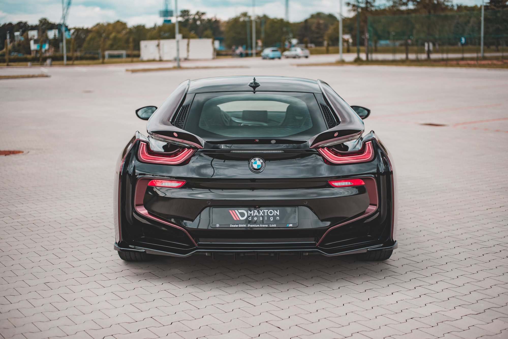 Mittlerer Cup Diffusor DTM Look Heck Ansatz für BMW i8 schwarz Hochglanz
