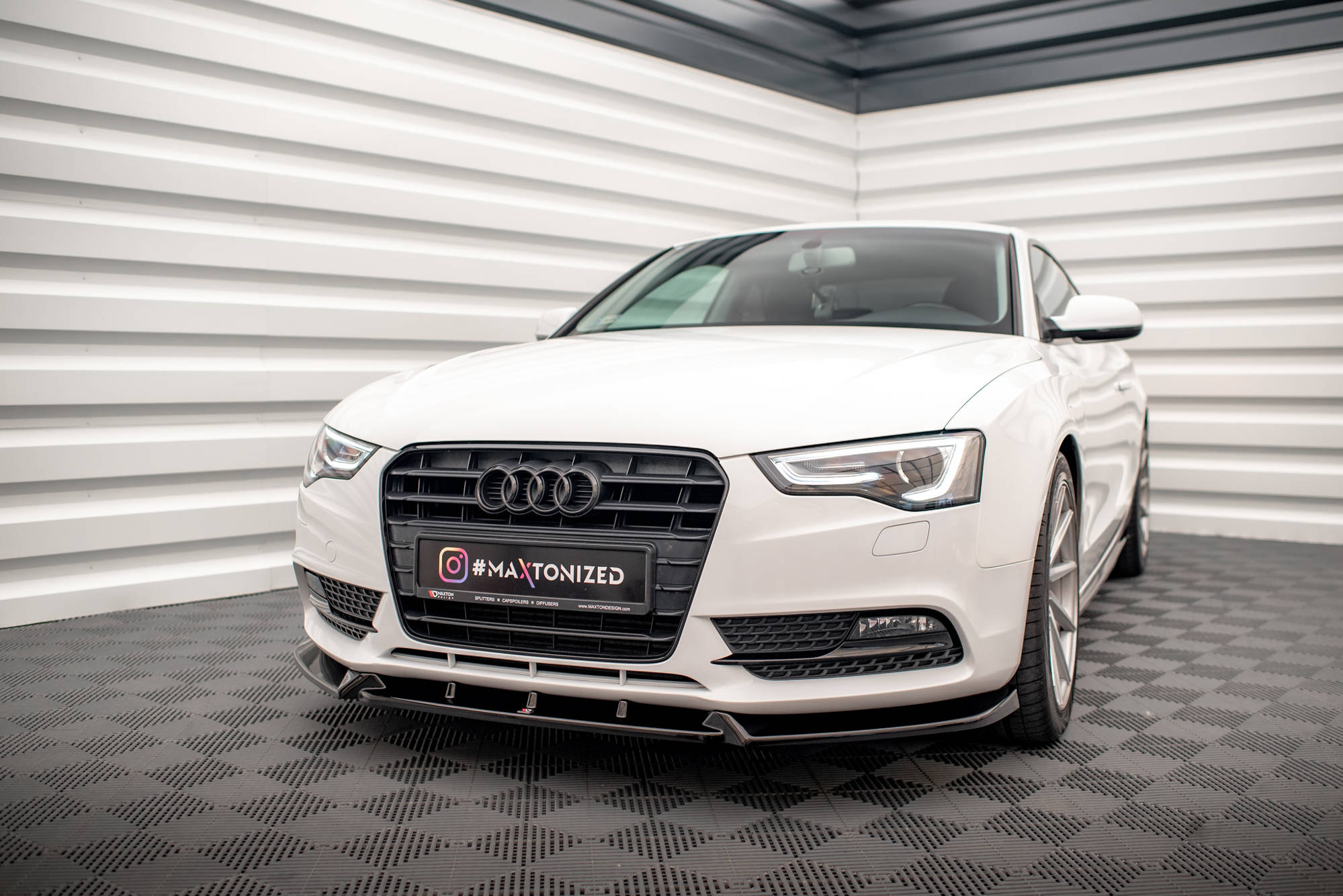 Street+ Spoilerlippe Front Ansatz V.1 passend für Audi A5 Coupe / Sportback 8T FL schwarz Hochglanz