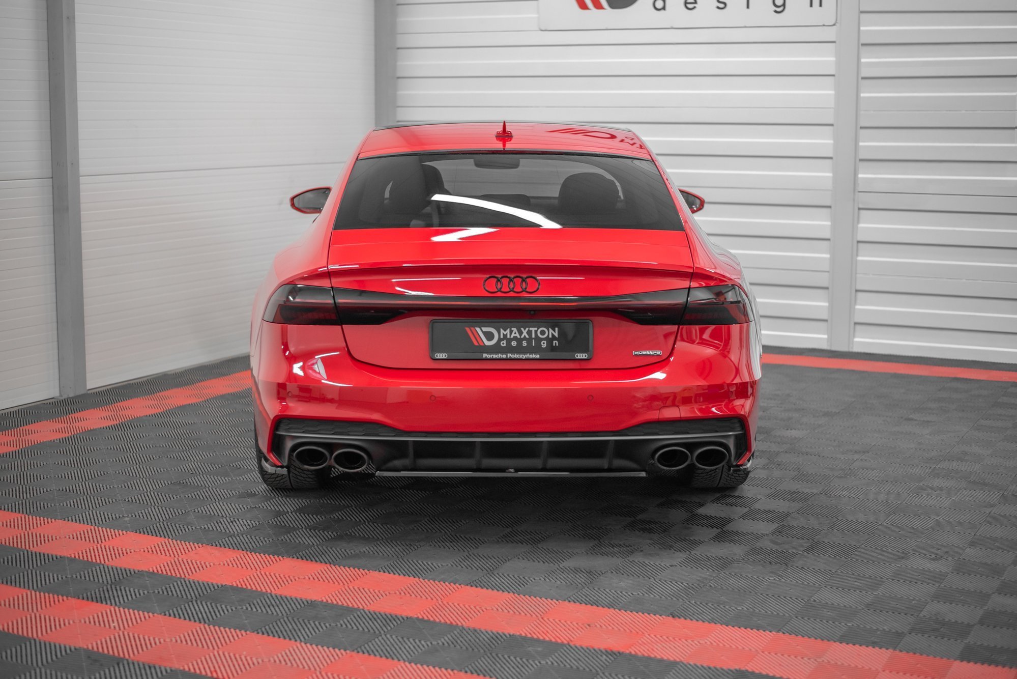 Mittlerer Diffusor Heck Ansatz für Audi S7 C8 Carbon Look