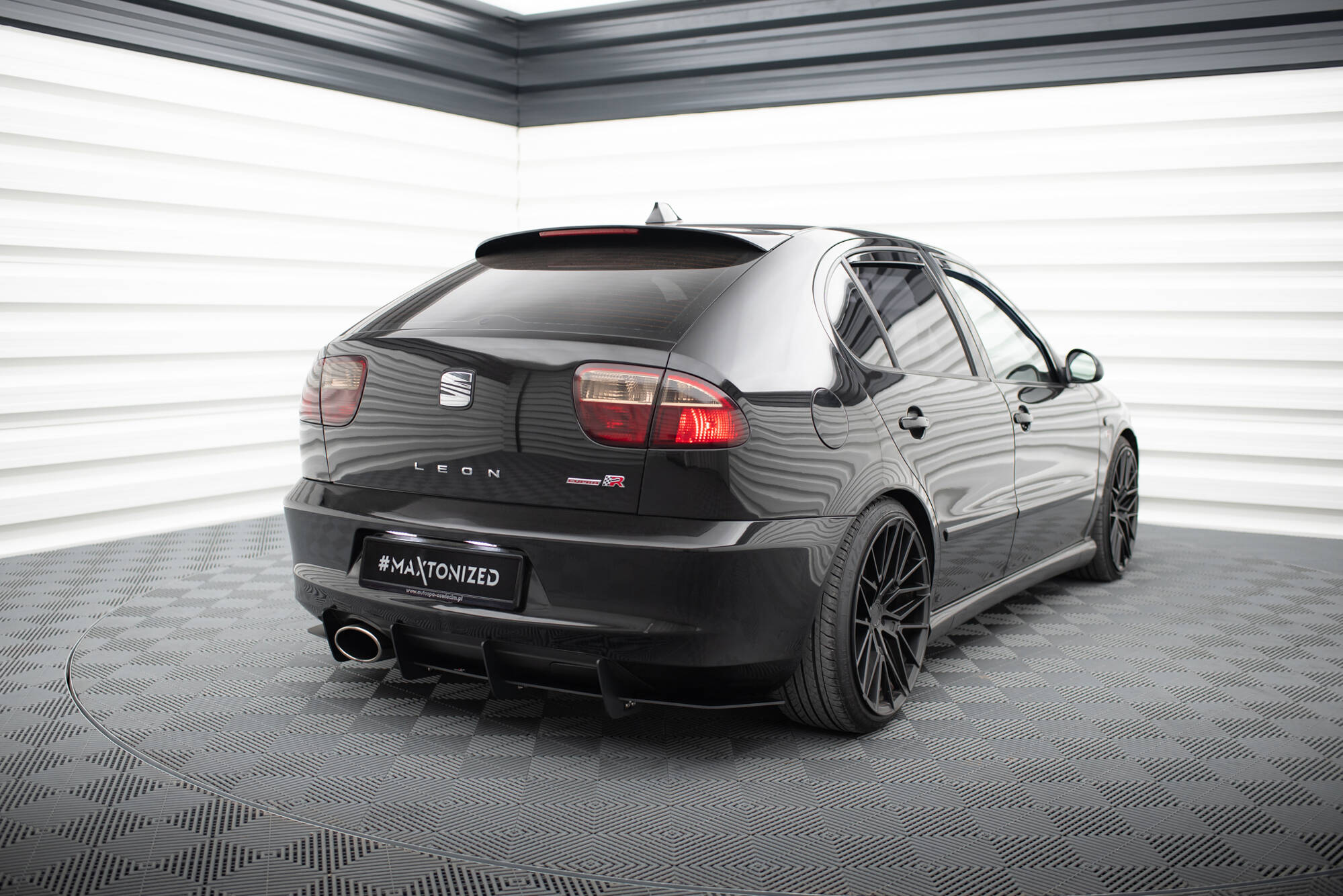 Diffusor Heck Ansatz für Heckschürze für Seat Leon Mk1 Cupra
