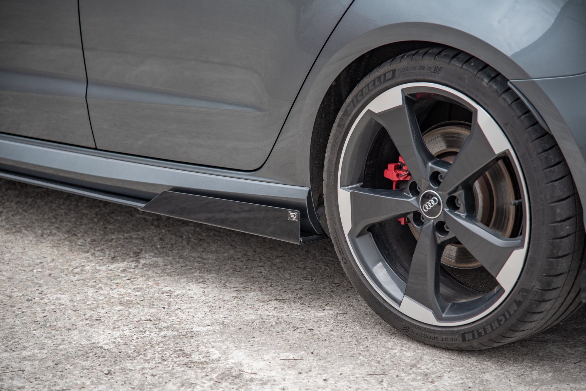 Street Pro Seitenschweller Ansatz + Flaps für Audi RS3 8V Sportback schwarz Hochglanz