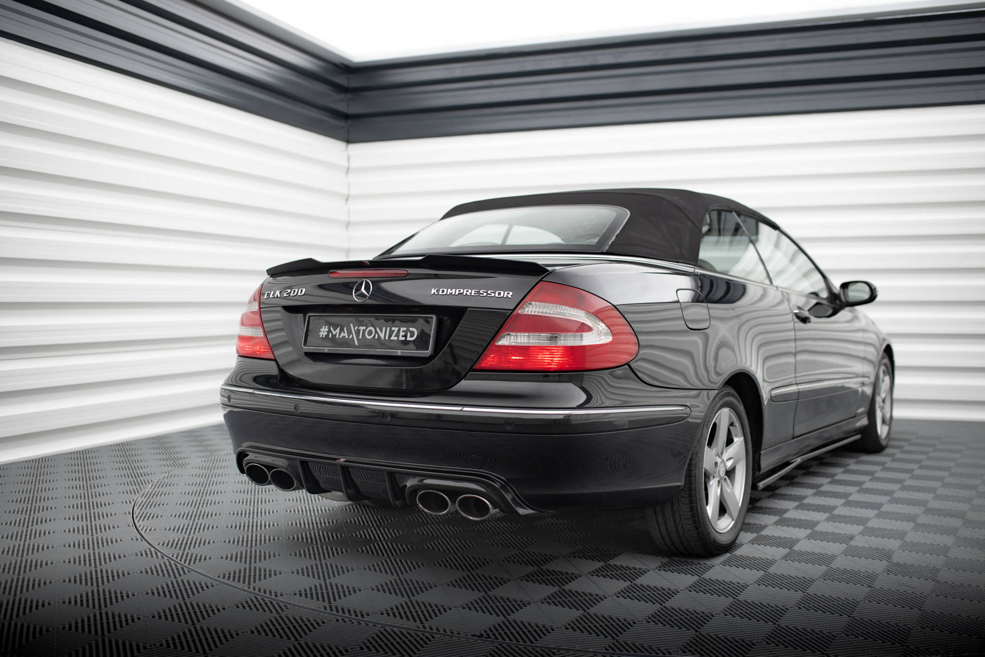Heck Spoiler Aufsatz Abrisskante passend für Mercedes CLK Cabriolet A209 schwarz Hochglanz