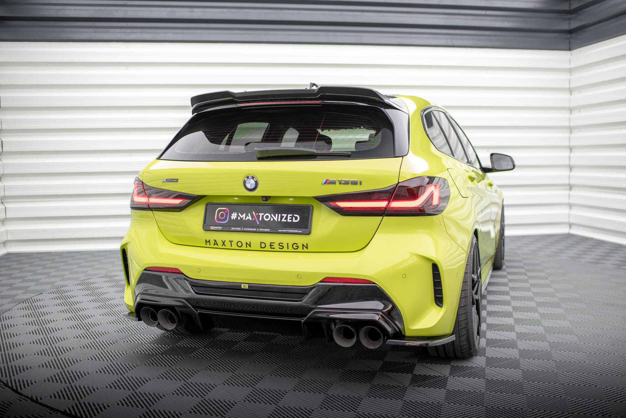 Street+ Heck Ansatz Flaps V.1 passend für BMW 1er F40 M-Paket / M135i / 128ti schwarz Hochglanz