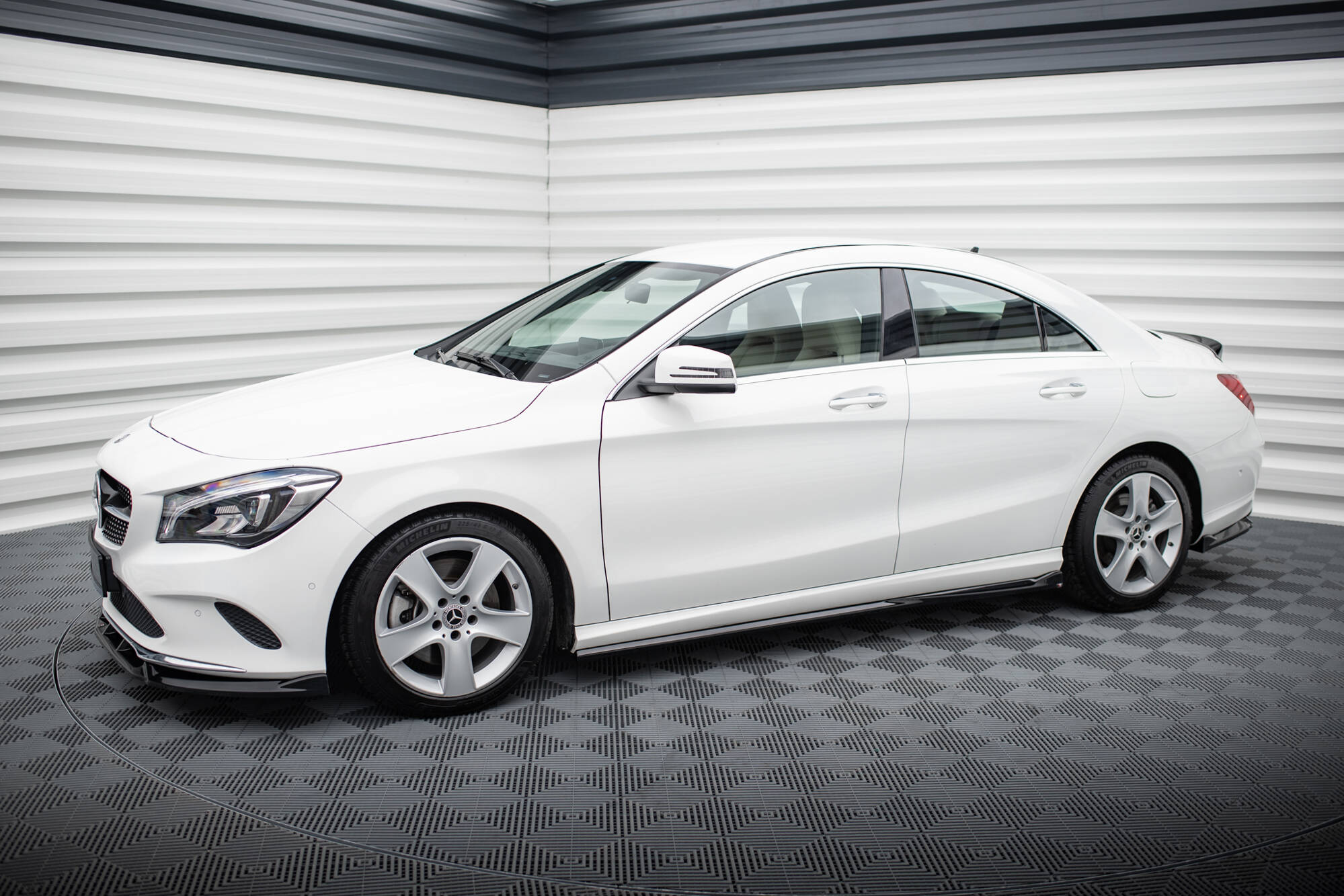 Street+ Seitenschweller Leisten passend für Mercedes CLA C117 FL schwarz Hochglanz