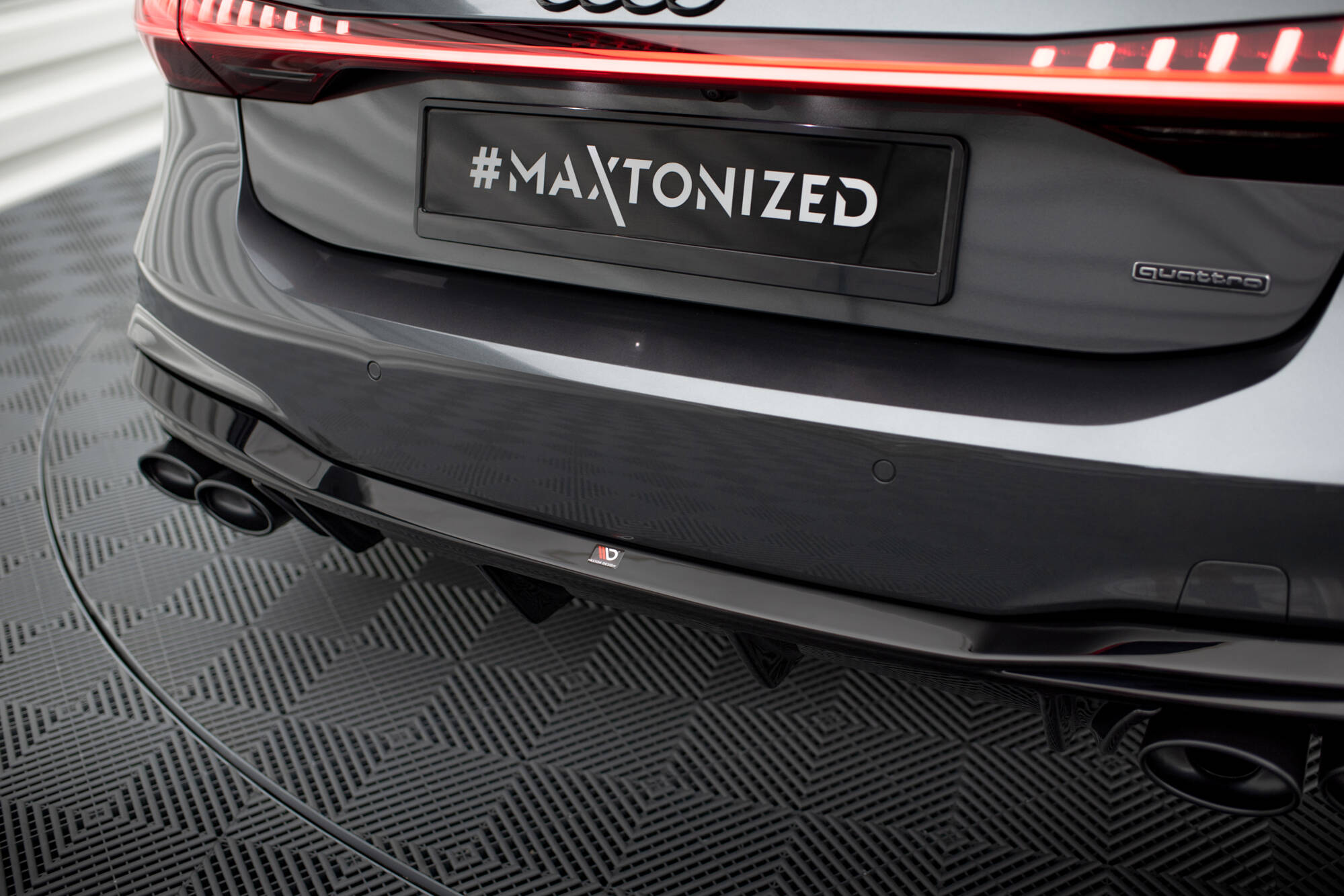 Street+ Heck Ansatz Diffusor + Endrohre passend für Audi A7 S-Line C8 / S7 C8 / C8 FL / S7 FL