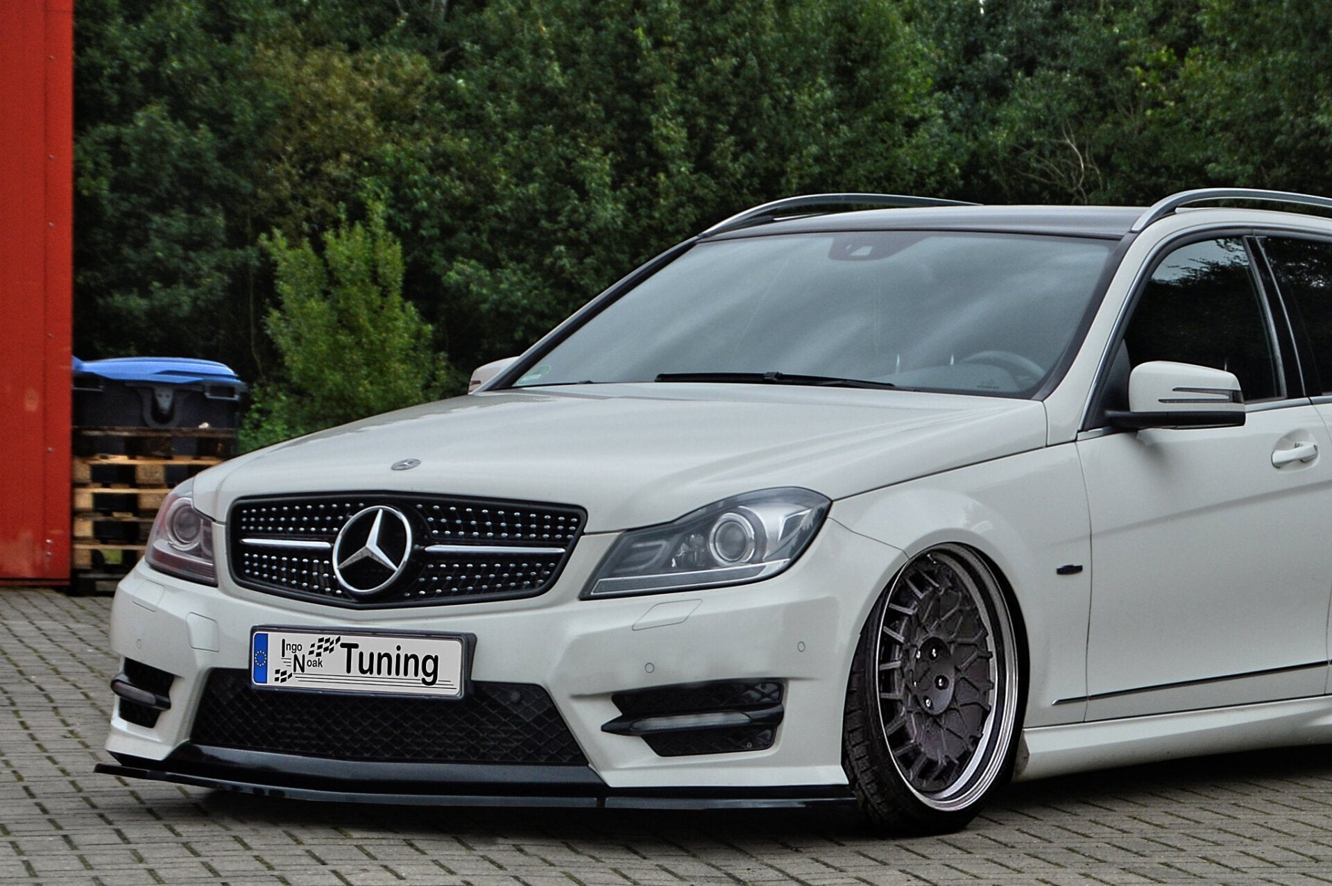 Cup Frontspoilerlippe aus ABS für Mercedes C-Klasse W204/S204/C204 OEM Optik