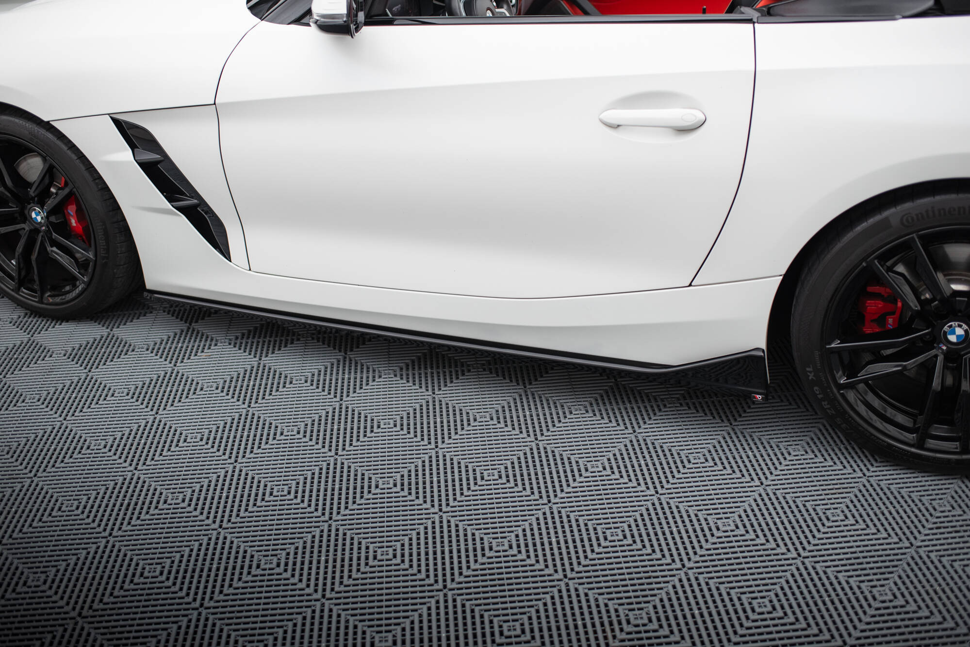 Street+ Seitenschweller Leisten passend für BMW Z4 M40i / M-Paket G29 FL schwarz Hochglanz