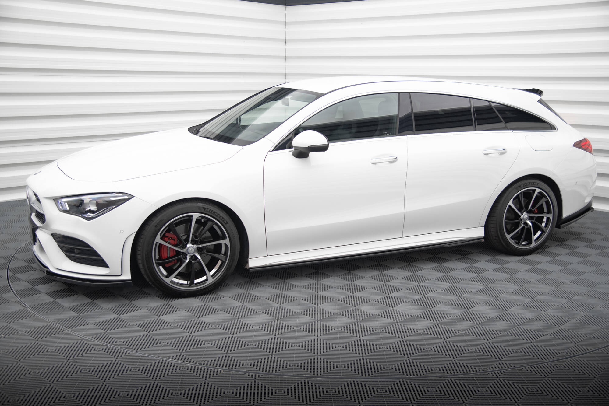 Seitenschweller Ansatz für Mercedes-Benz CLA AMG-Line C118 schwarz Hochglanz