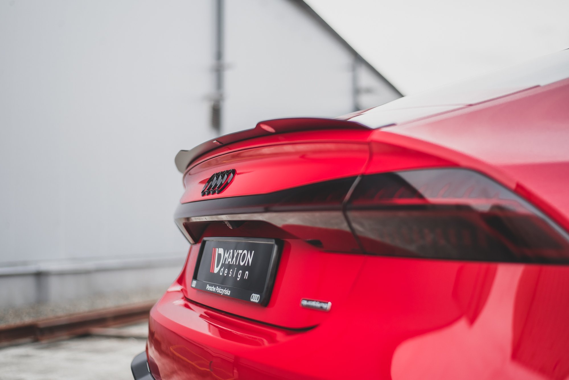 Spoiler CAP für Audi A7 C8 / C8 S-Line / S7 C8 / RS7 C8 schwarz Hochglanz