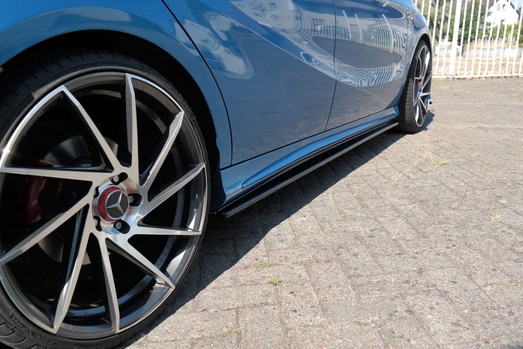 Street+ Seitenschweller Leisten passend für Mercedes W176 AMG-LINE vor FL Carbon Look