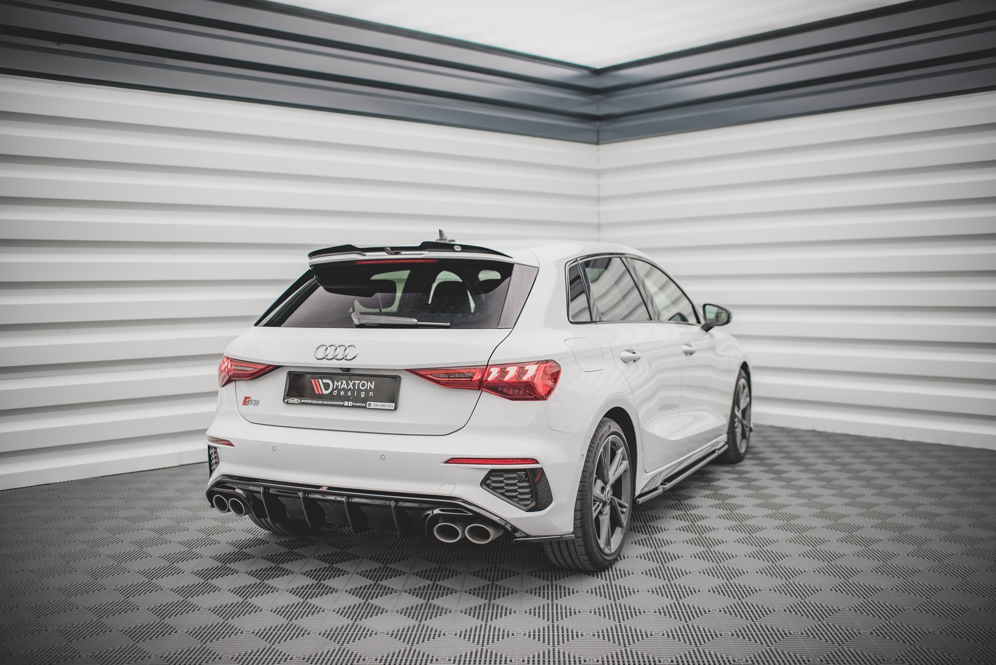 Street+ Heck Ansatz Flaps V.2 passend für Audi S3 8Y Carbon Look