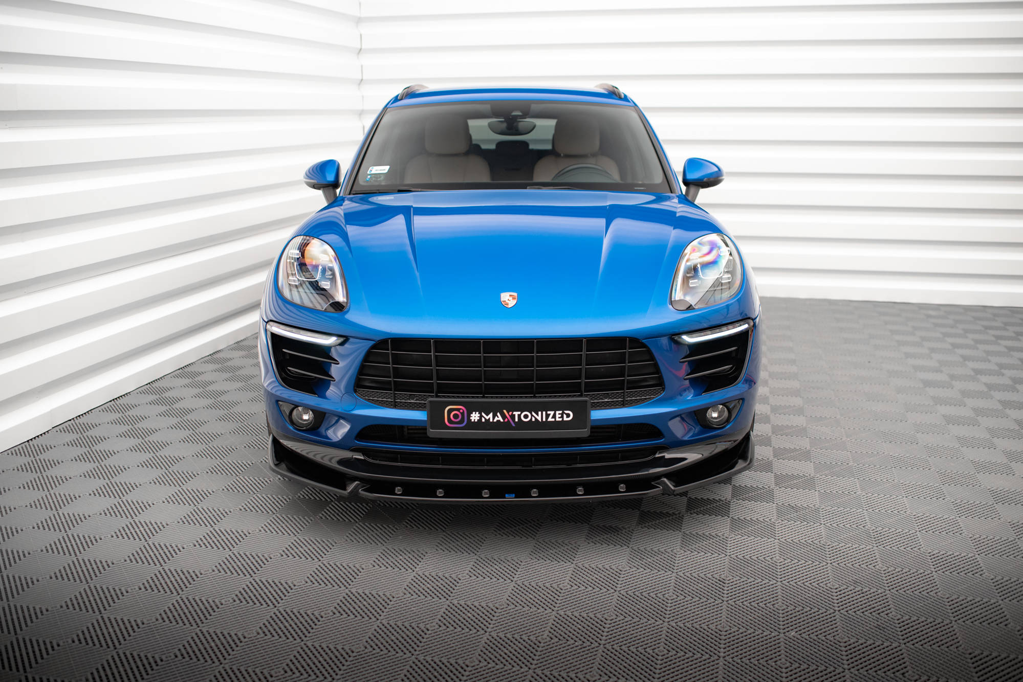 Street+ Spoilerlippe Front Ansatz V.2 passend für Porsche Macan Mk1 schwarz Hochglanz