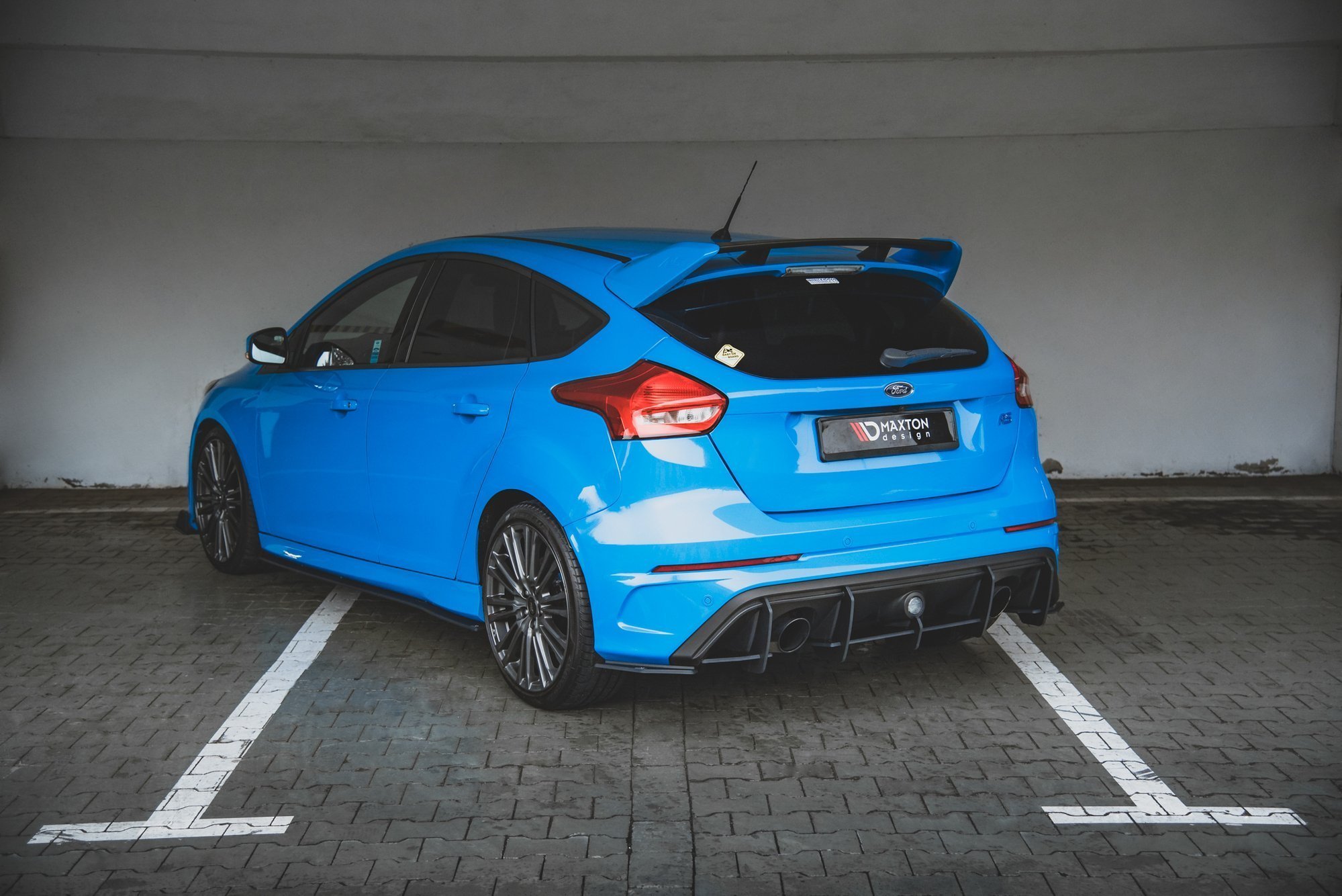 Street Pro Heckschürze Heck Ansatz Diffusor passend für Ford Focus RS Mk3 rot