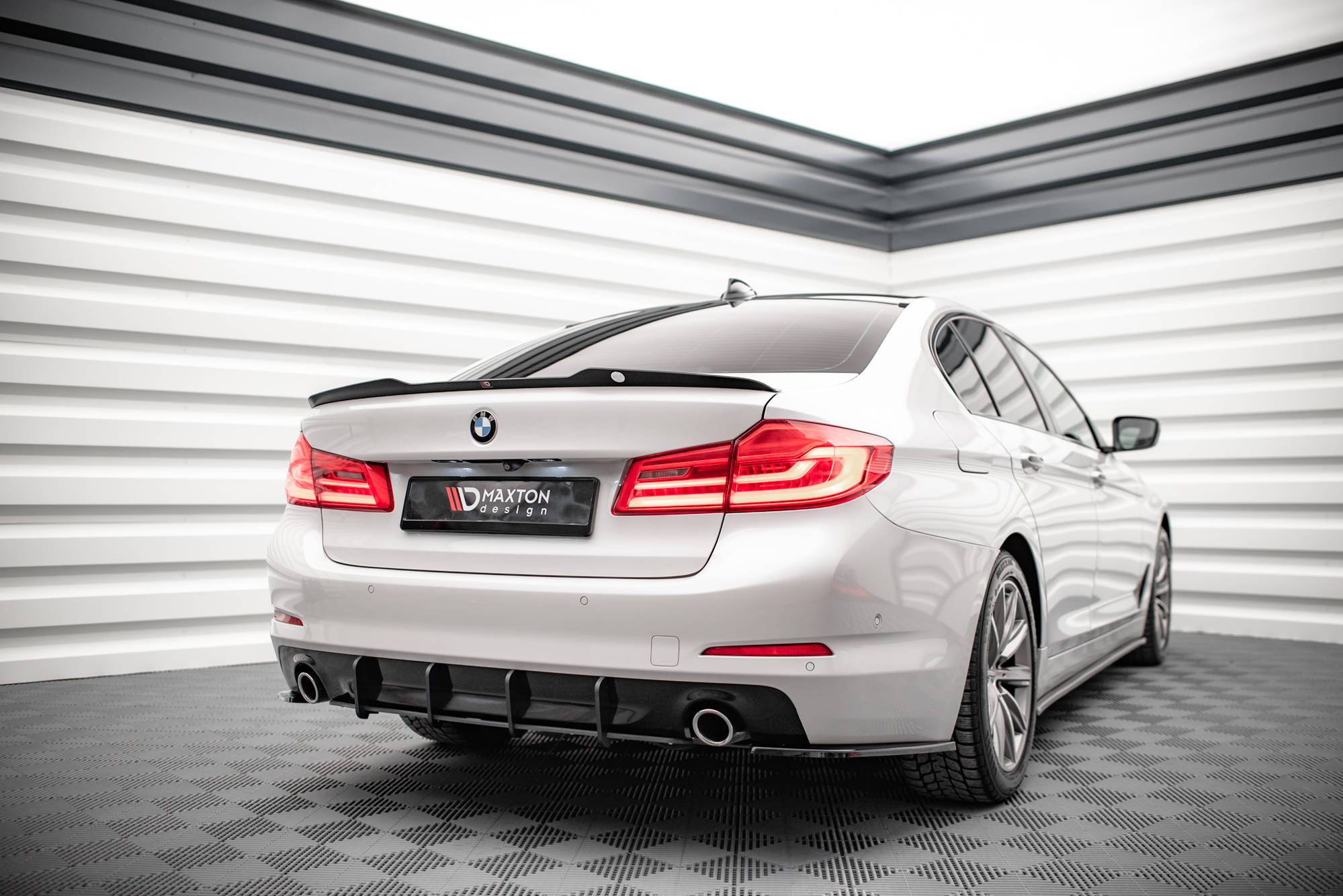 Street Pro Heckschürze Heck Ansatz Diffusor passend für BMW 5er Limousine G30