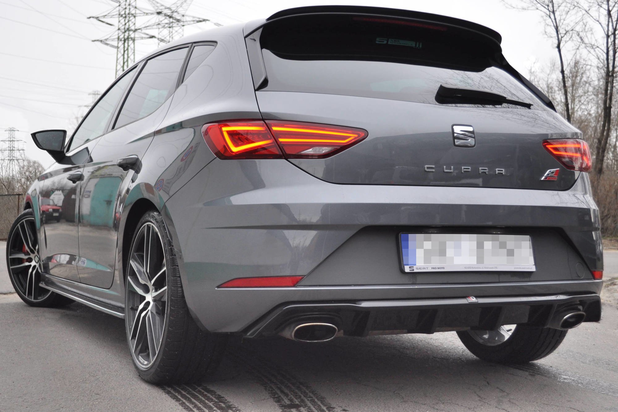 Diffusor Heck Ansatz V.1 für Seat Leon Cupra Mk3 FL Hatchback schwarz Hochglanz