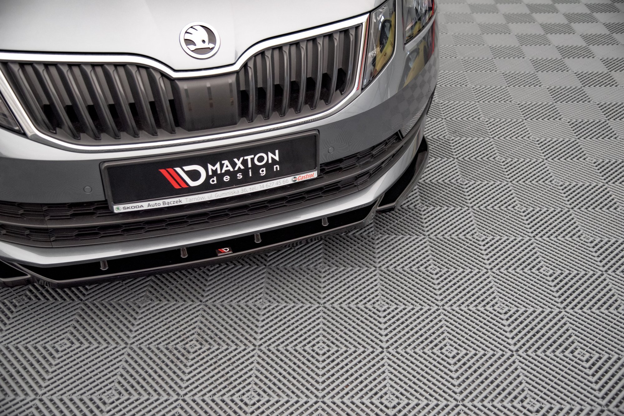 Street+ Spoilerlippe Front Ansatz V.2 passend für Skoda Octavia Mk3 FL schwarz Hochglanz