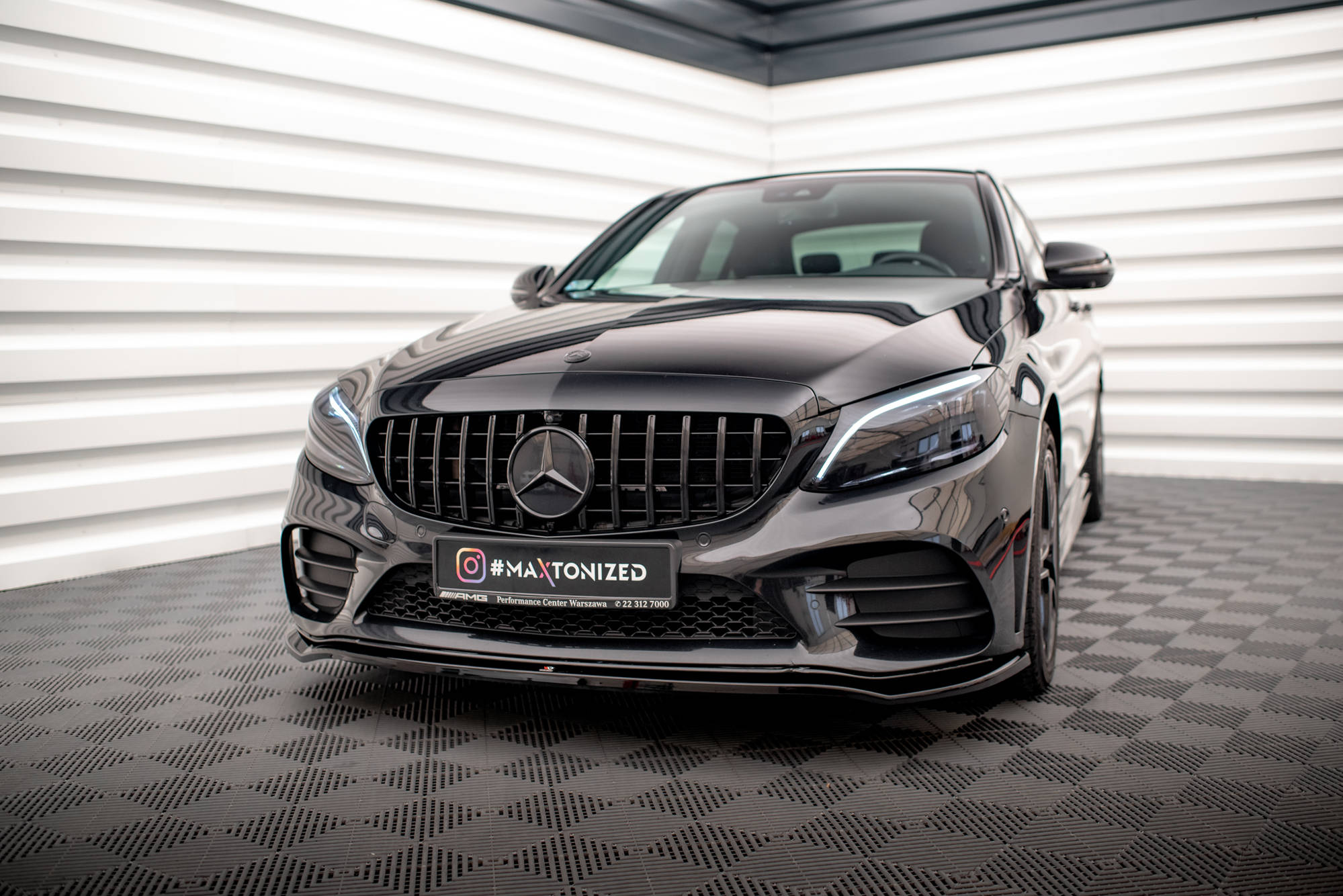 Street+ Spoilerlippe Front Ansatz V.1 passend für Mercedes C AMG Line Limousine / Coupe / Kombi W205 / C205 / S205 FL schwarz Hochglanz