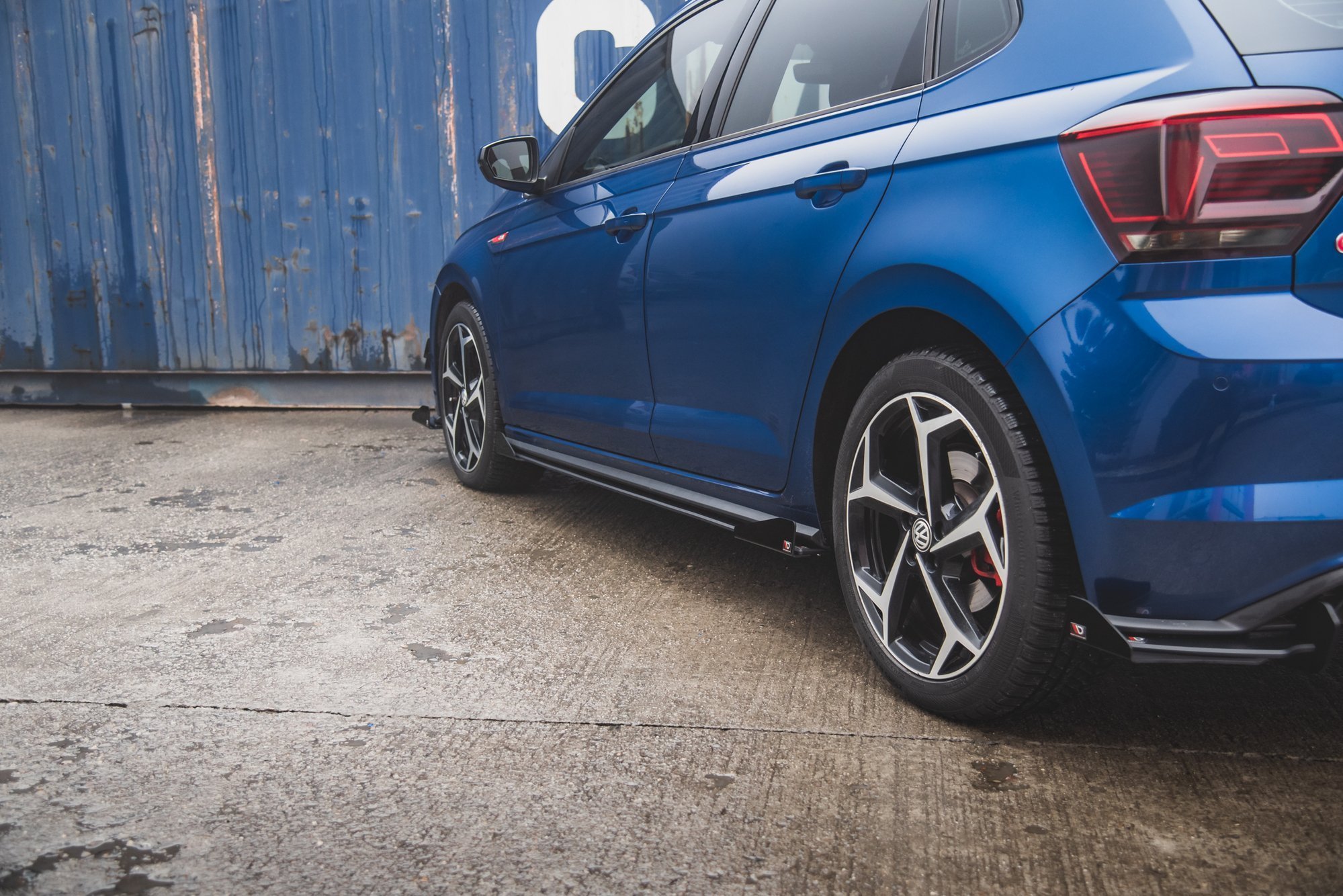 Street Pro Seitenschweller Leisten passend für VW Polo GTI Mk6 rot+ Hochglanz Flaps
