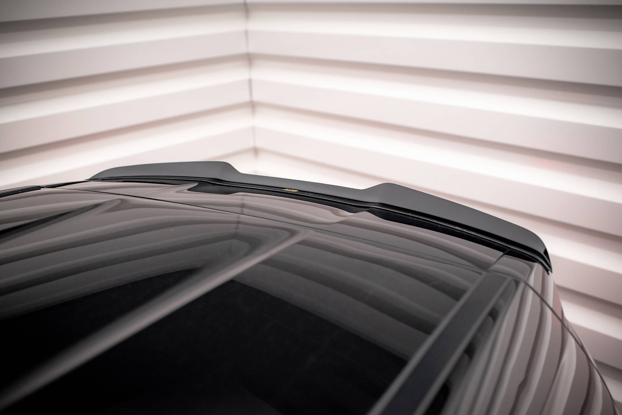 Heck Spoiler Aufsatz Abrisskante passend für Mercedes B W246 FL schwarz Hochglanz