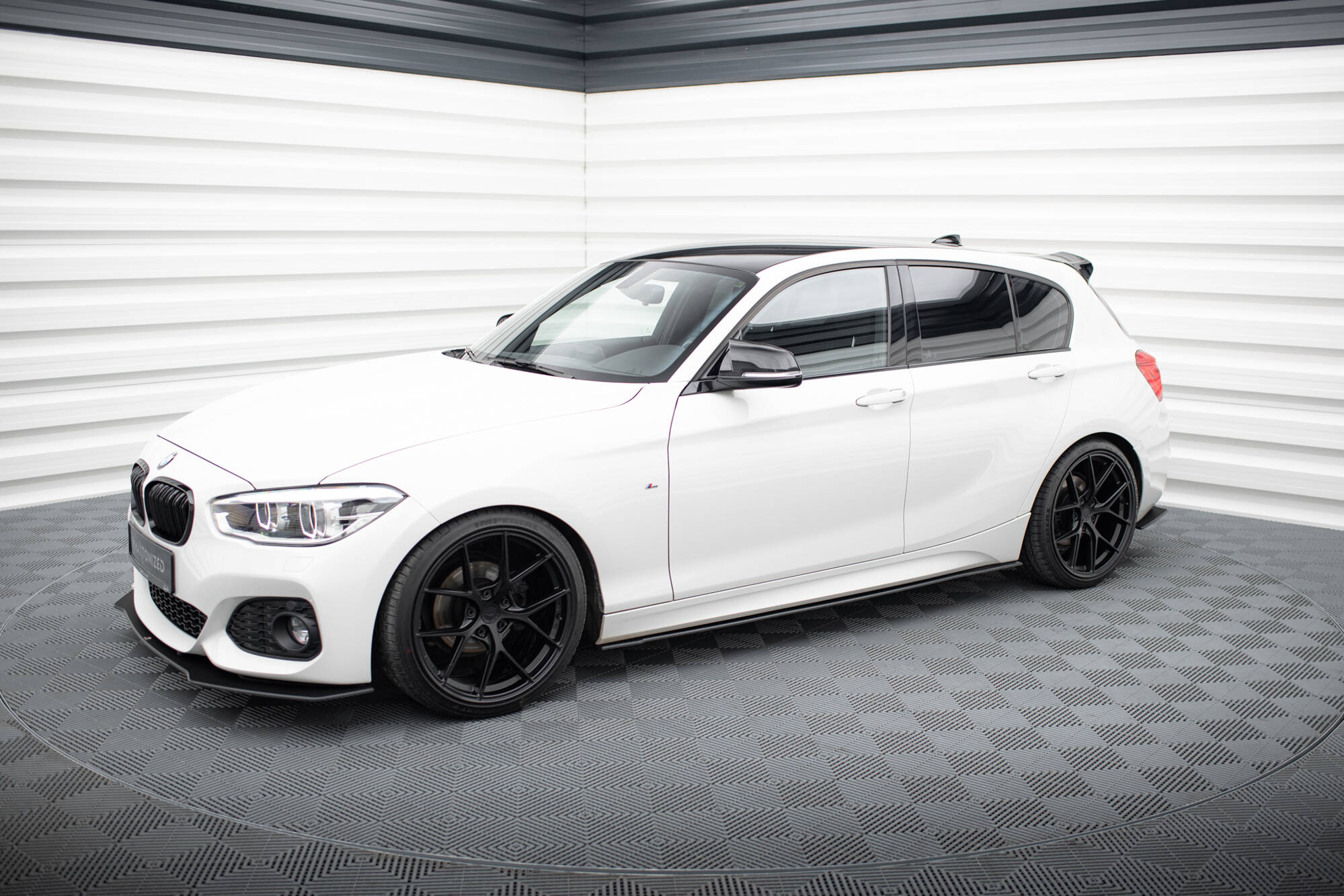 Street Pro Seitenschweller Leisten V.2 passend für BMW 1er F20 M135i / M140i / M-Paket