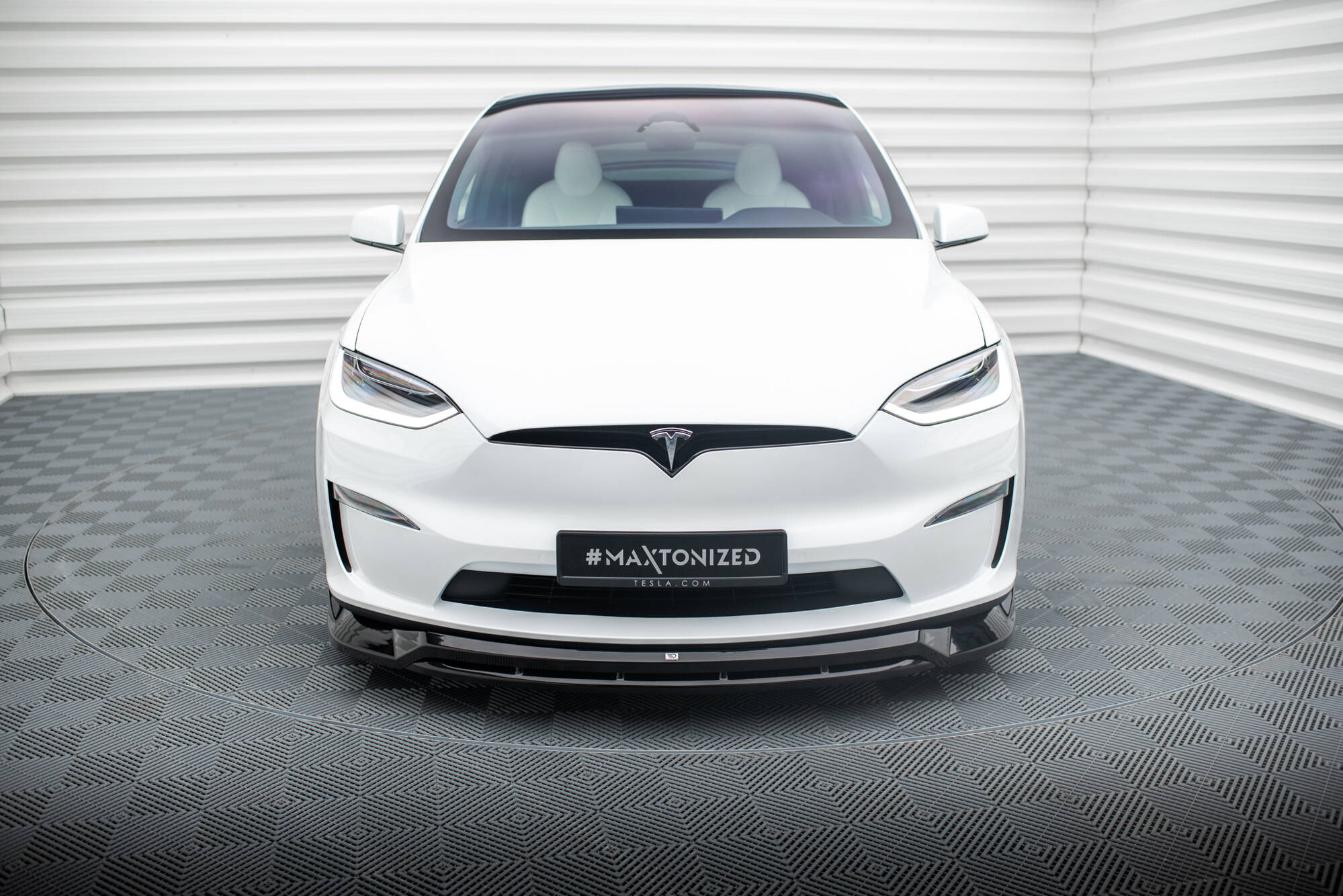 Frontlippe V.1 passend für Tesla Model X Mk1 FL schwarz Hochglanz