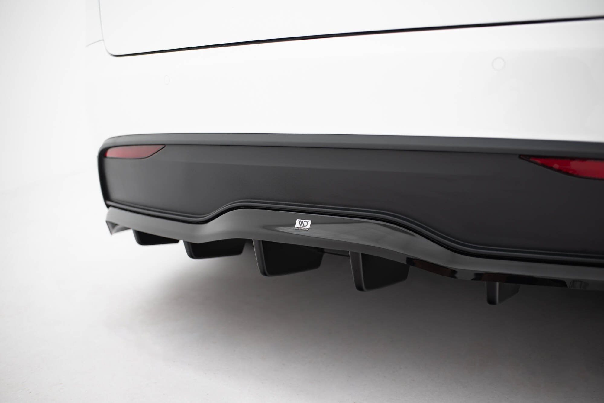 Diffusor Heckansatz V.2 passend für Tesla Model X Mk1 FL schwarz Hochglanz