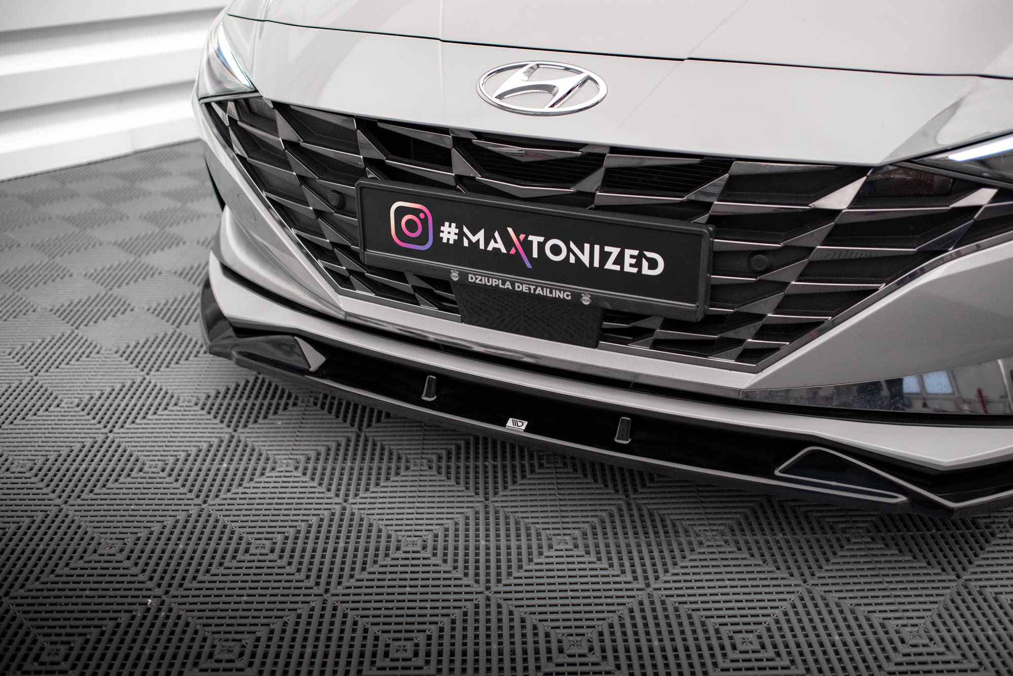 Street+ Spoilerlippe Front Ansatz passend für Hyundai Elantra Mk7 schwarz Hochglanz