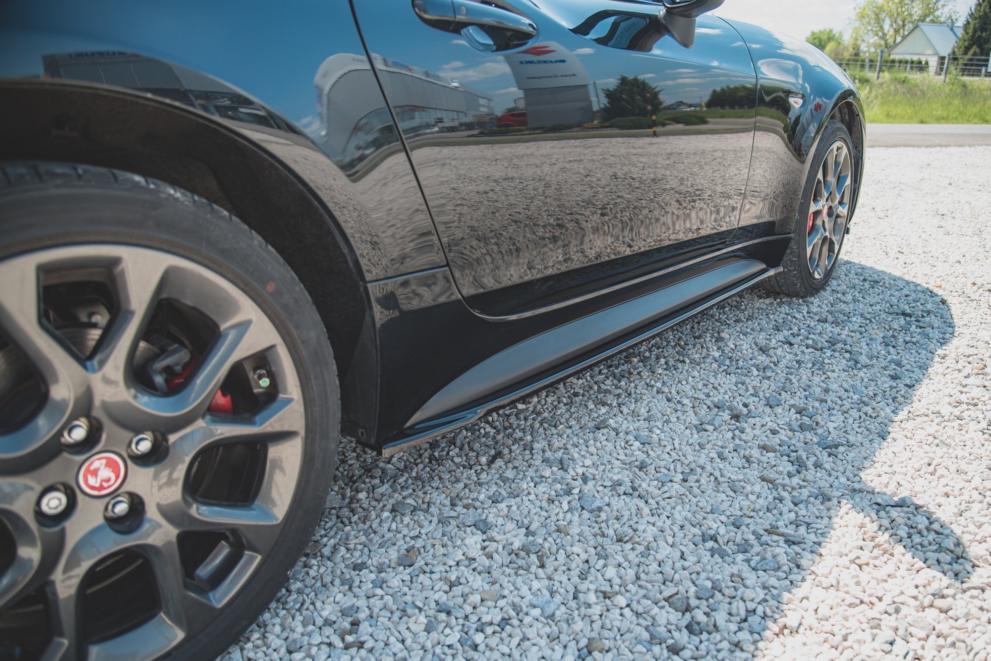 Seitenschweller Ansatz Paar passend für ABARTH 124 Spider schwarz Hochglanz