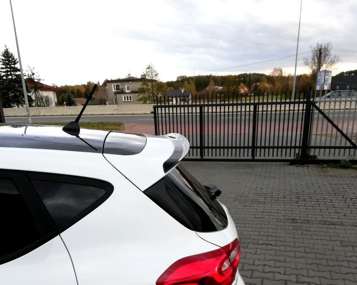 Spoiler CAP für Ford Fiesta Mk8 schwarz Hochglanz