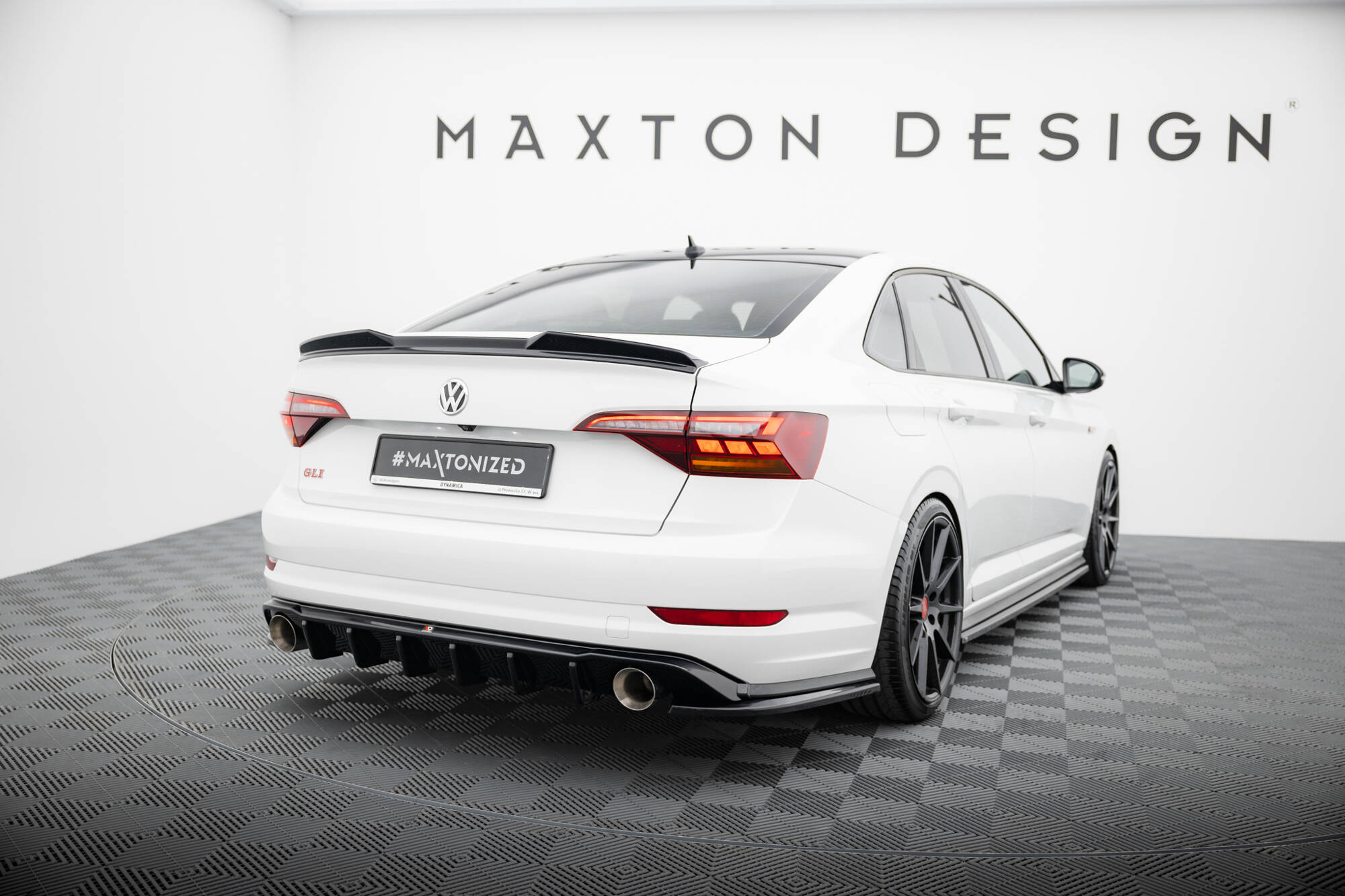 Heck Spoiler Aufsatz Abrisskante 3D passend für VW Jetta GLI Mk7 schwarz Hochglanz