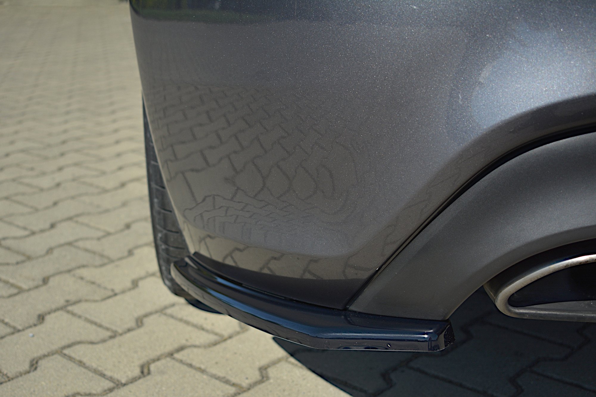 Heck Ansatz Flaps Diffusor für Hyundai Genesis Coupe Mk1 schwarz Hochglanz
