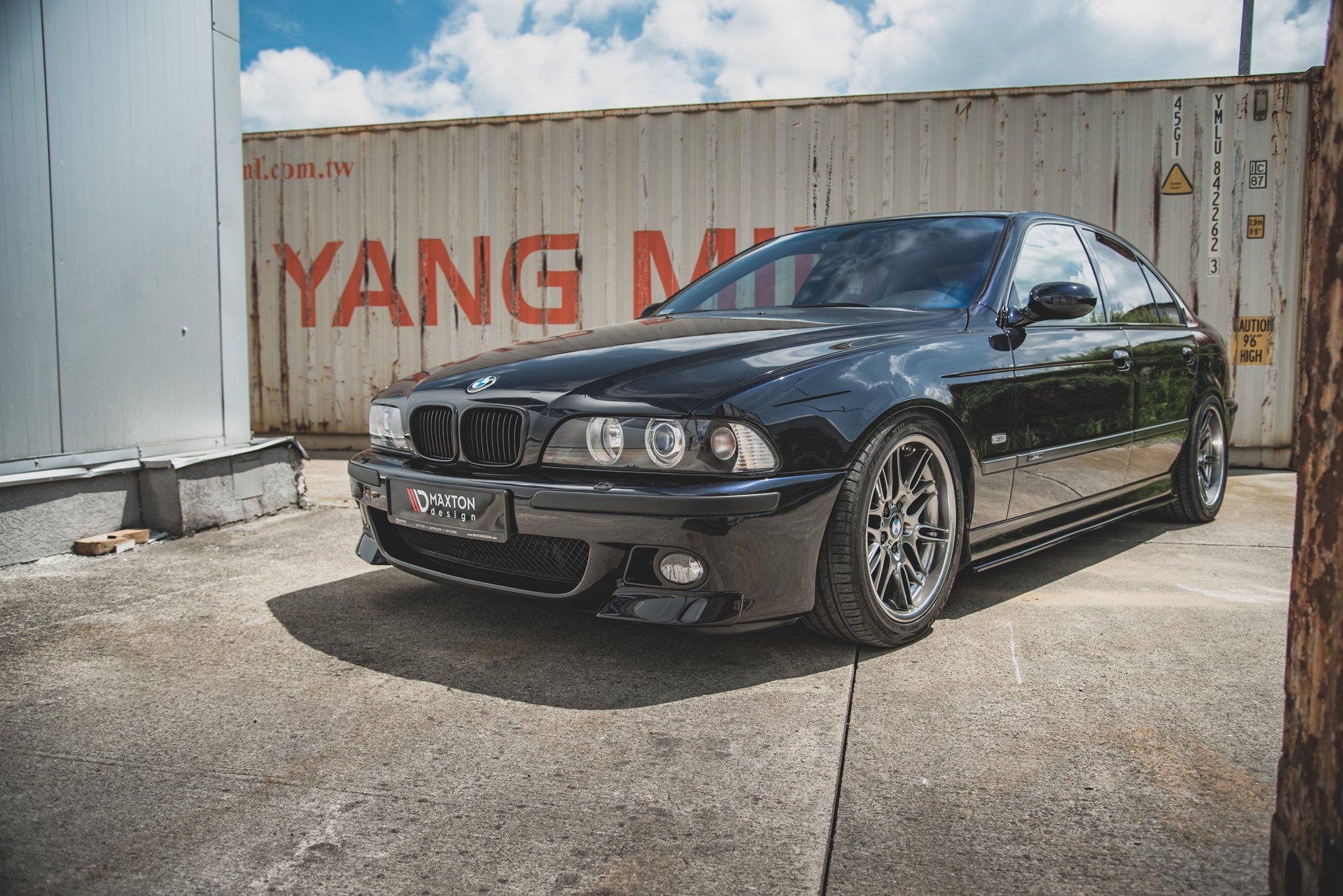 Street+ Spoilerlippe Front Ansatz passend für Seite BMW M5 / 5 M-Paket E39 schwarz Hochglanz