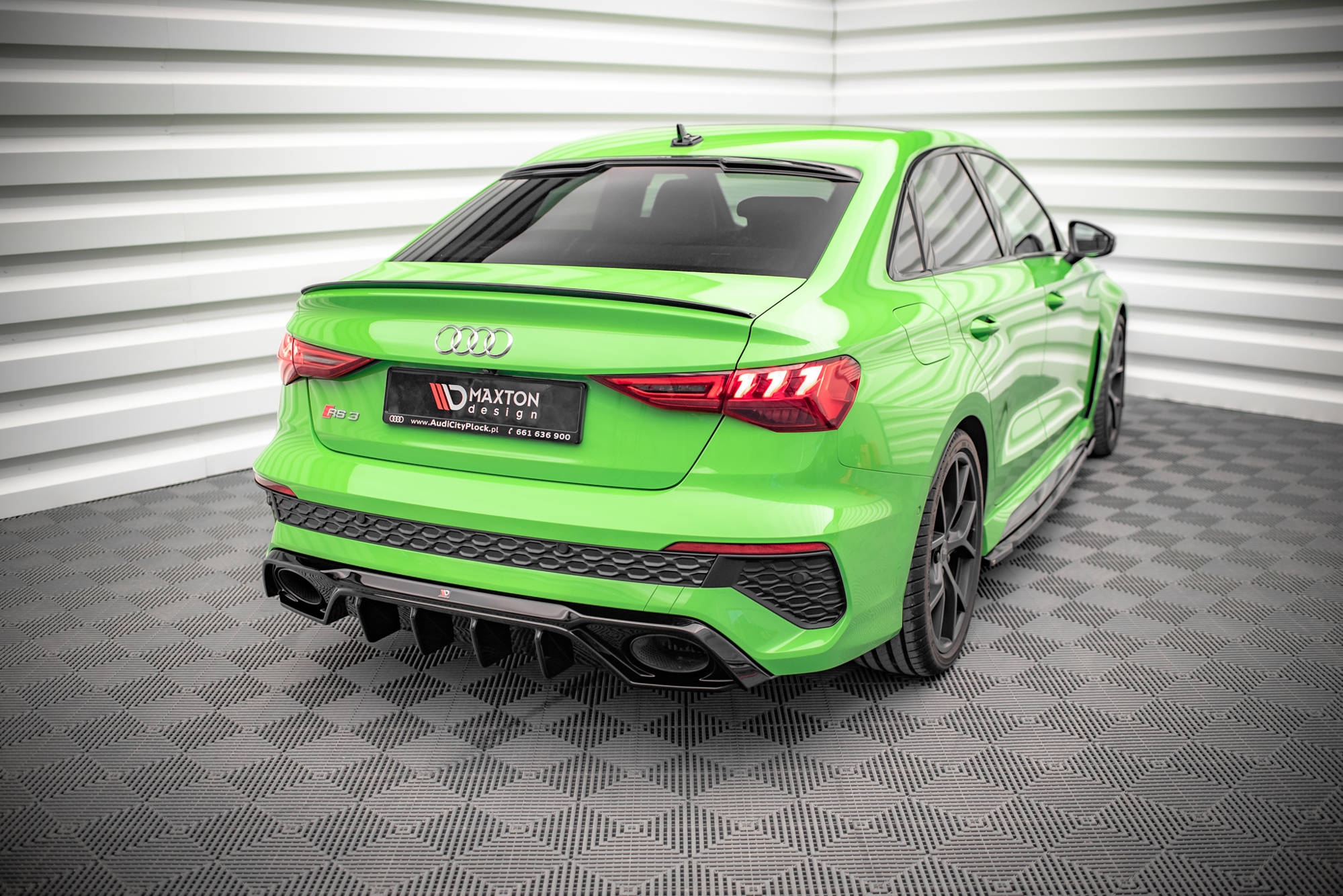 Street+ Heck Ansatz Diffusor passend für Audi RS3 8Y schwarz Hochglanz