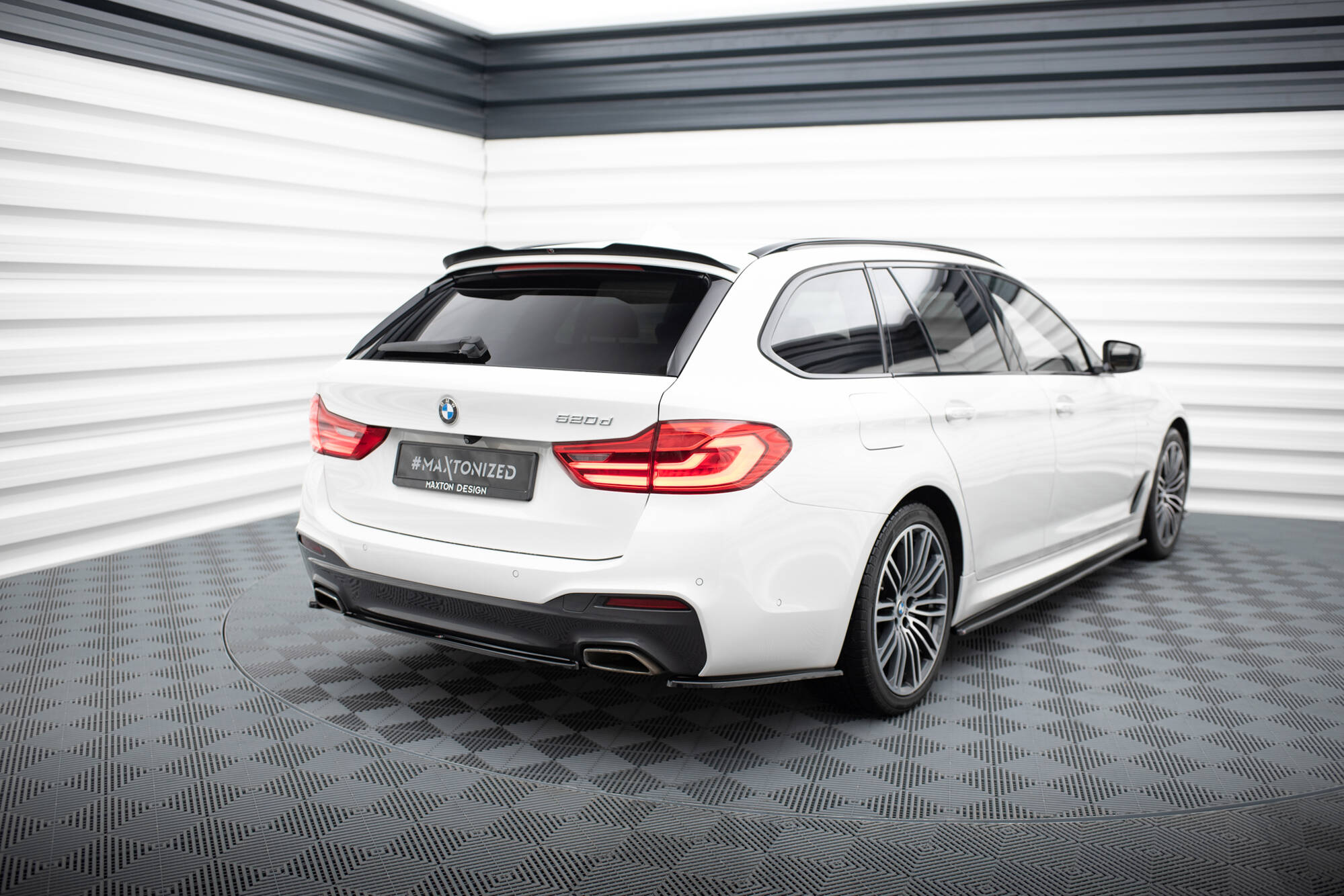 Heckansatz BMW 5er G30/ G31 M-Paket schwarz Hochglanz