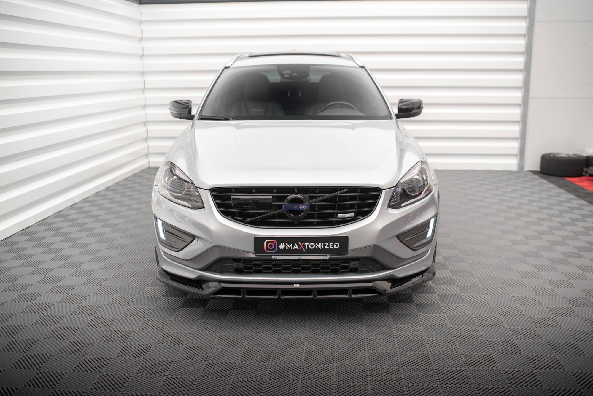 Street+ Spoilerlippe Front Ansatz passend für Volvo XC60 R-Design Mk1 FL schwarz Hochglanz