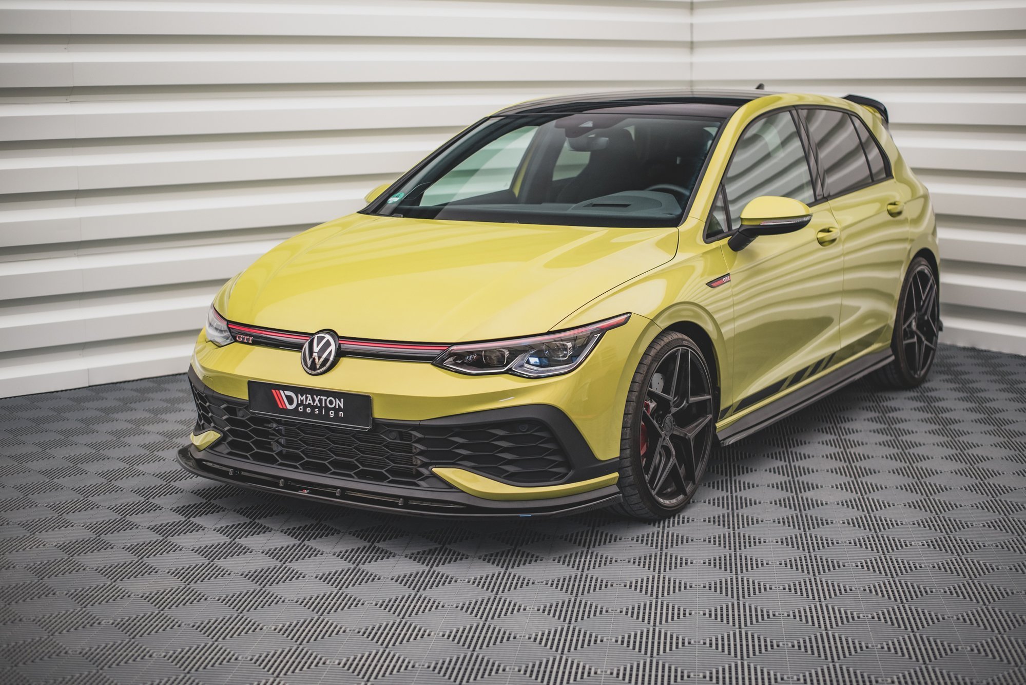 Street+ Spoilerlippe Front Ansatz V.4 passend für VW Golf GTI Clubsport Mk8 schwarz Hochglanz