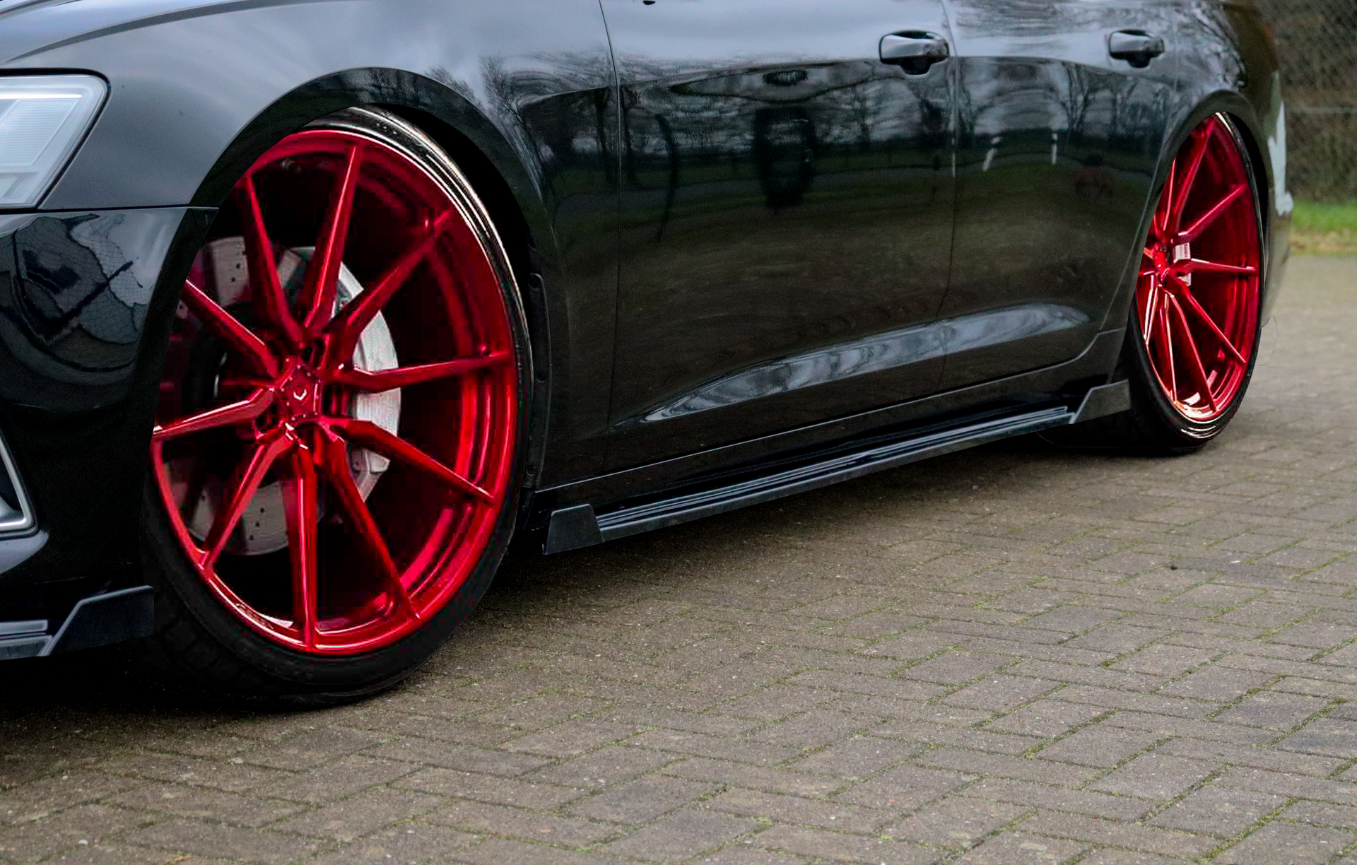 Seitenschwellersatz aus ABS mit seitlichem Wing vorne + hinten Audi A6 C8 Typ F2 Carbon Optik