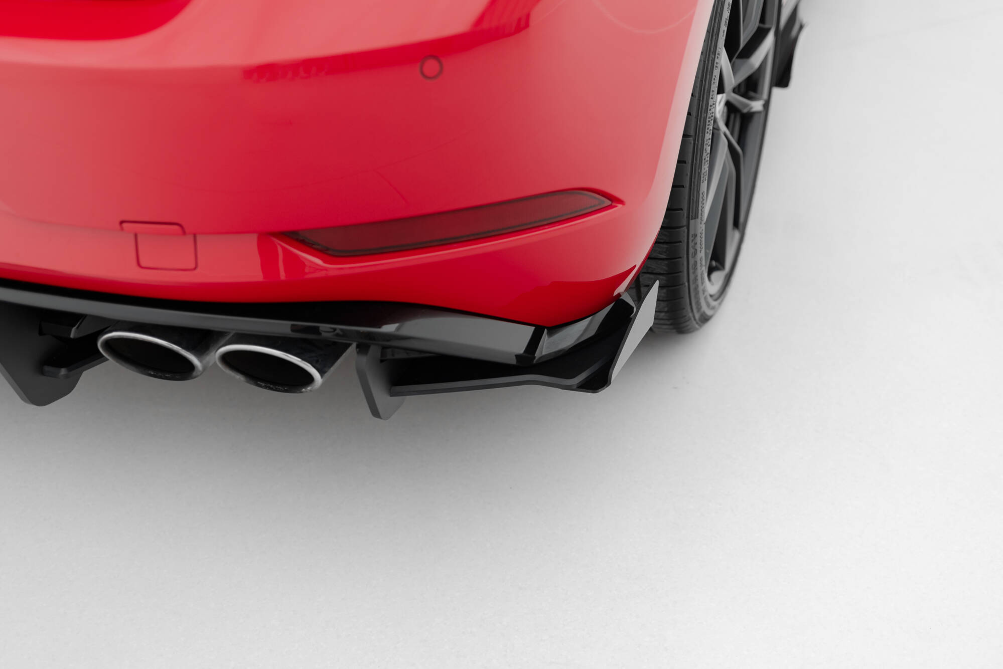 Street Pro Heck Ansatz Diffusor + Flaps passend für VW Golf 7 R FL rot+ Hochglanz Flaps