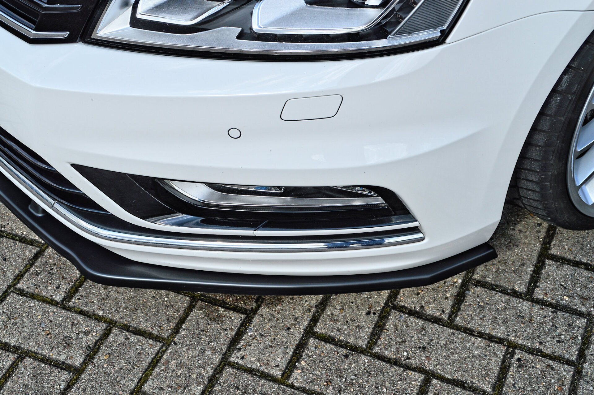 Cup Frontspoilerlippe für VW Passat 3C B7 R-Line Schwarz Glanz