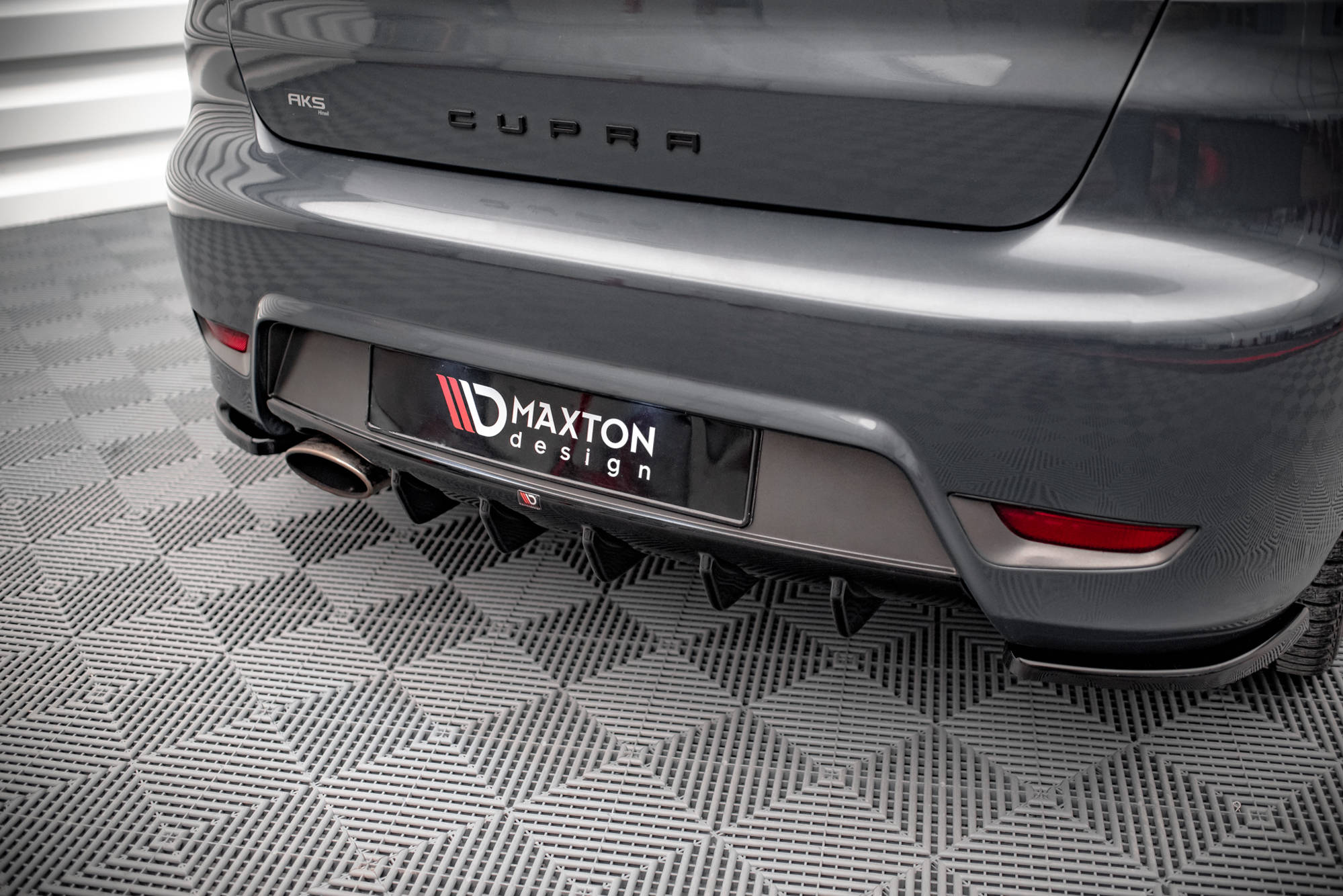 Street+ Heck Ansatz Diffusor passend für Seat Ibiza CUPRA Mk3 schwarz Hochglanz
