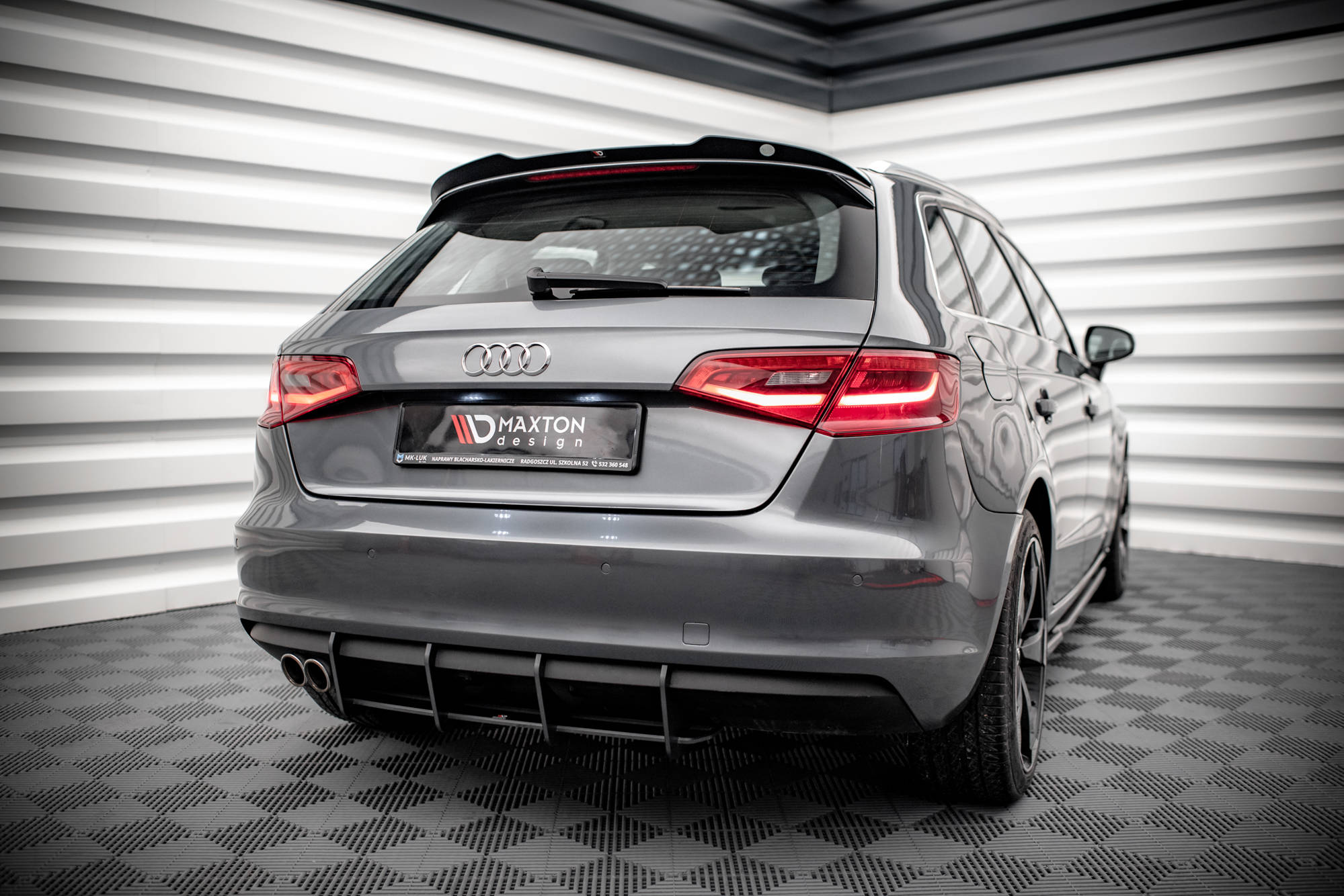 Heck Spoiler Aufsatz Abrisskante passend für Audi A3 Sportback 8V schwarz Hochglanz
