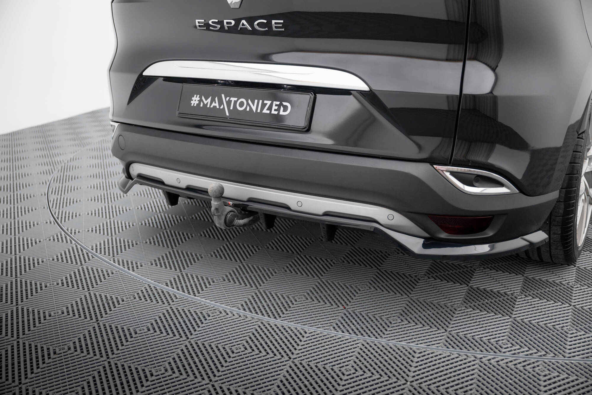 Street+ Mittlerer Diffusor RACE Heck Ansatz passend für Renault Espace Mk5 schwarz Hochglanz