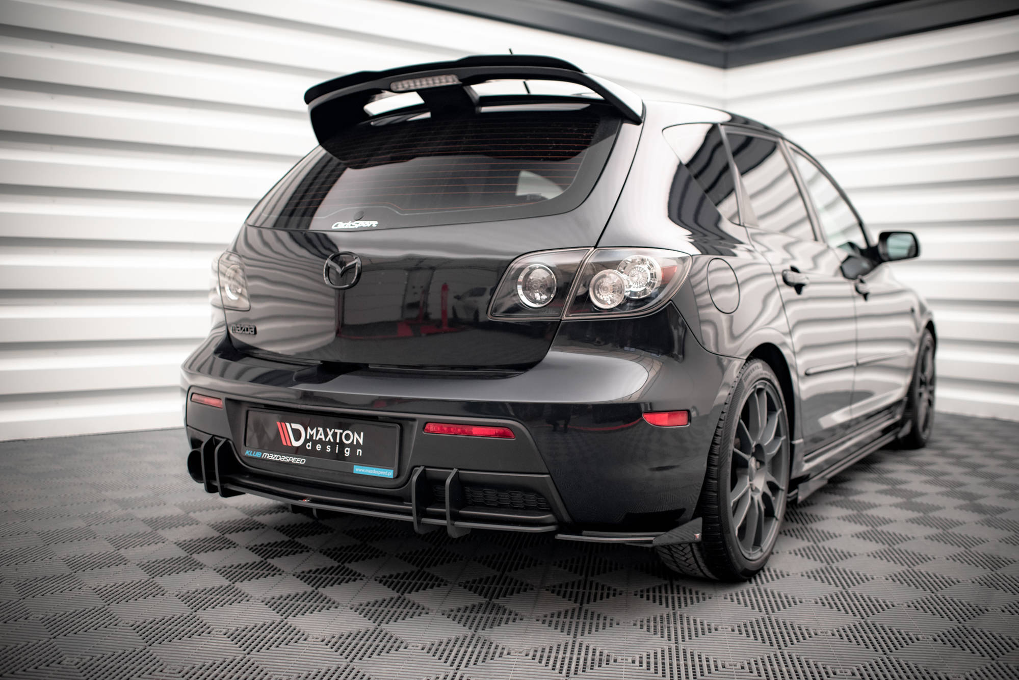 Street Pro Heck Ansatz Flaps passend für Mazda 3 MPS Mk1 rot+ Hochglanz Flaps