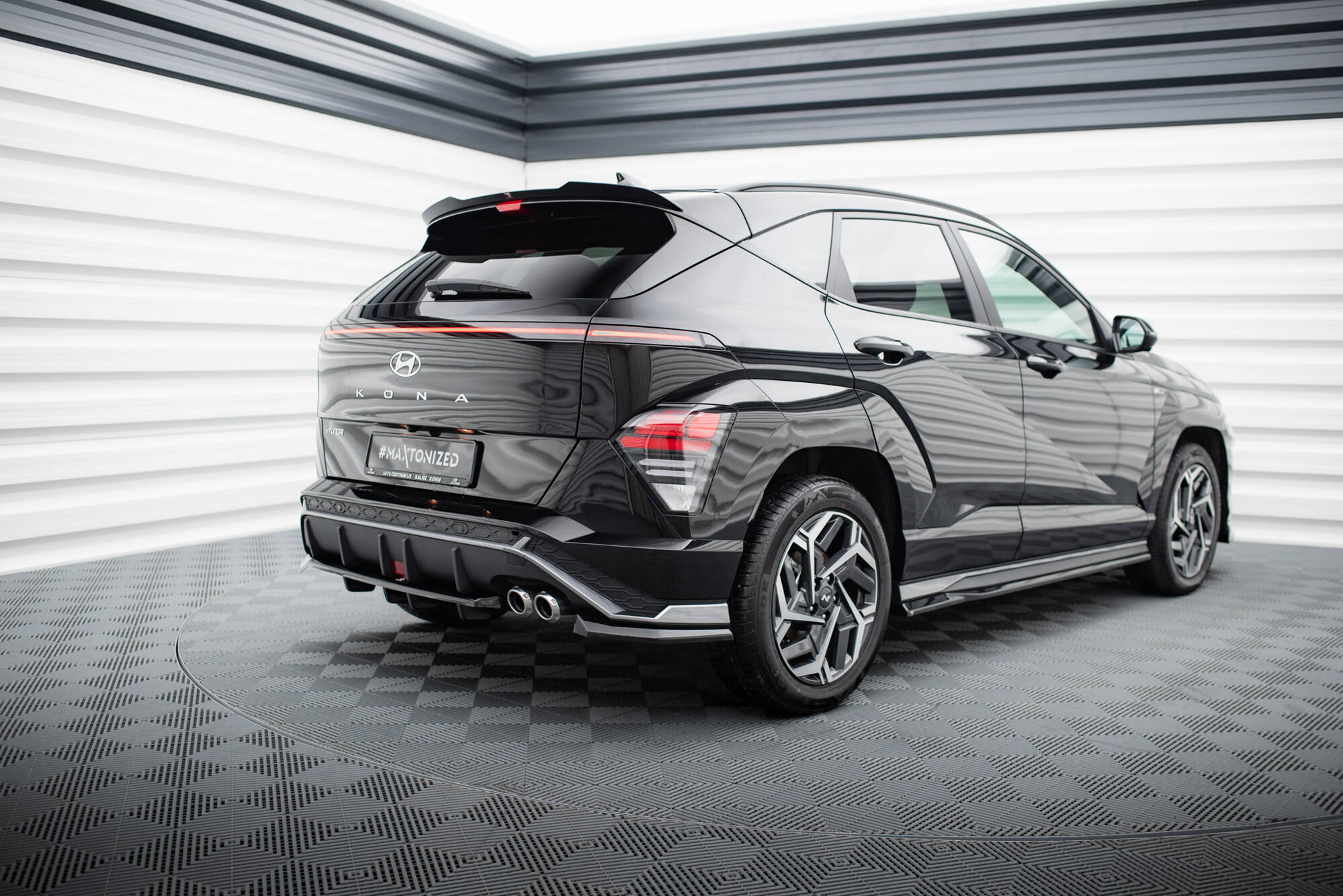 Street+ Mittlerer Diffusor RACE Heck Ansatz passend für Hyundai Kona N-Line Mk2 schwarz Hochglanz